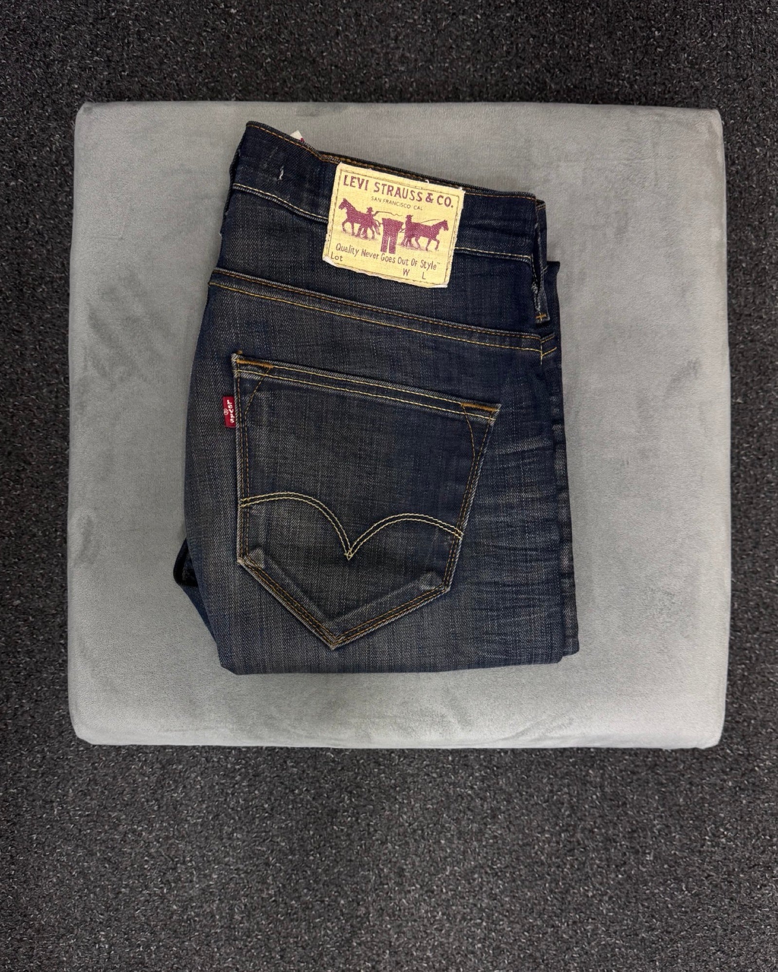 LEVI'S 504 w32l34