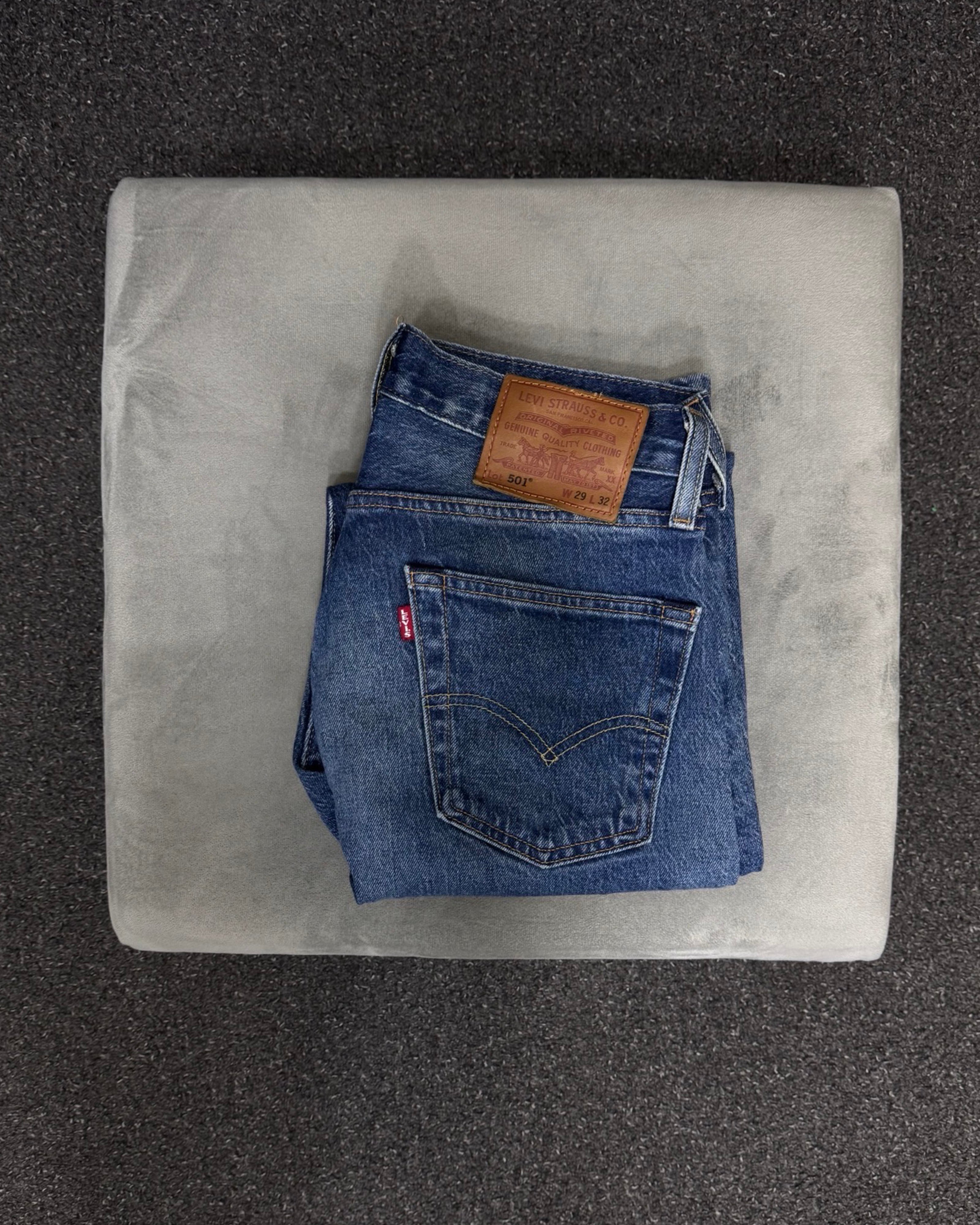 LEVI'S 501 w29L32