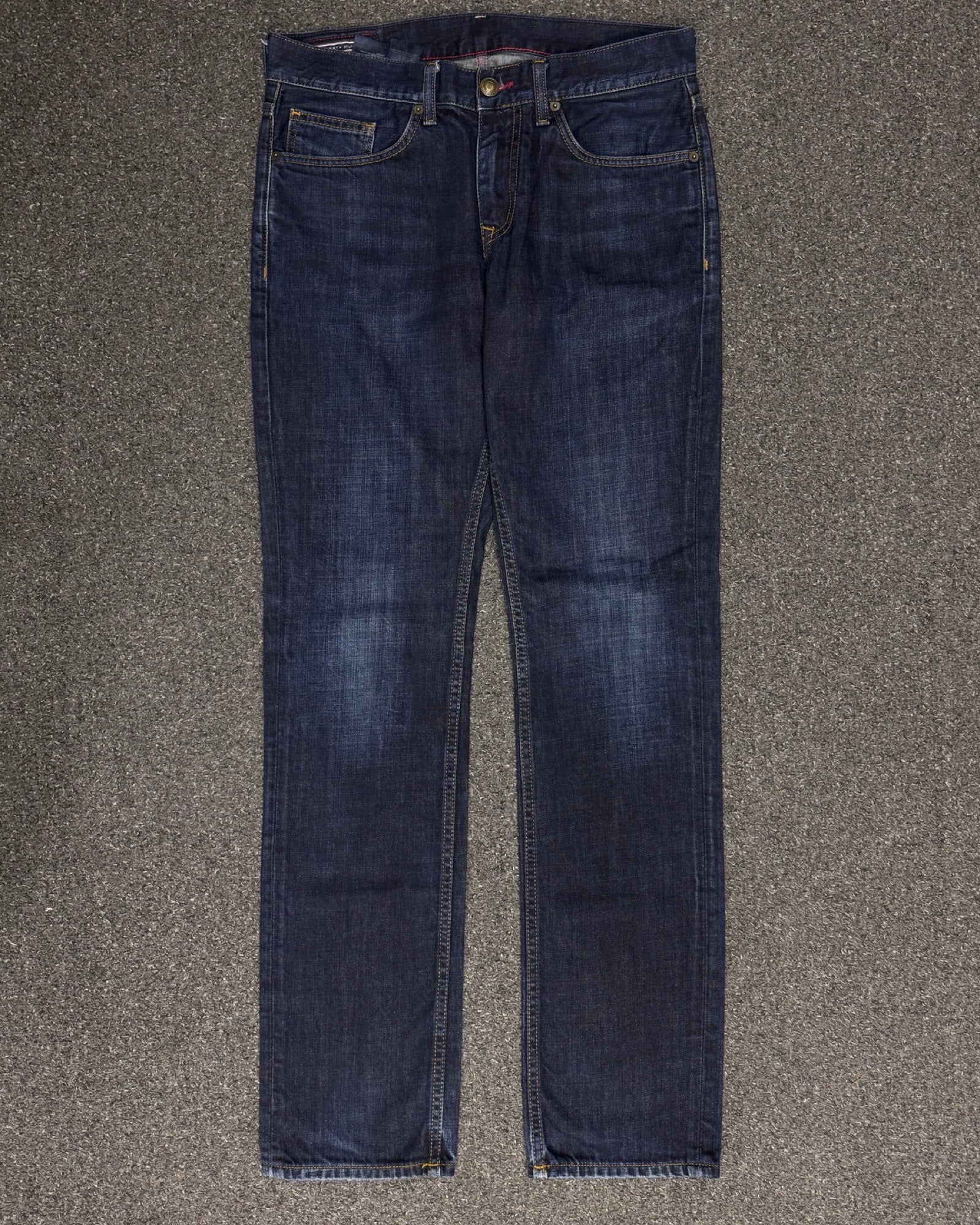 TOMMY HILFIGER Slim w32l34