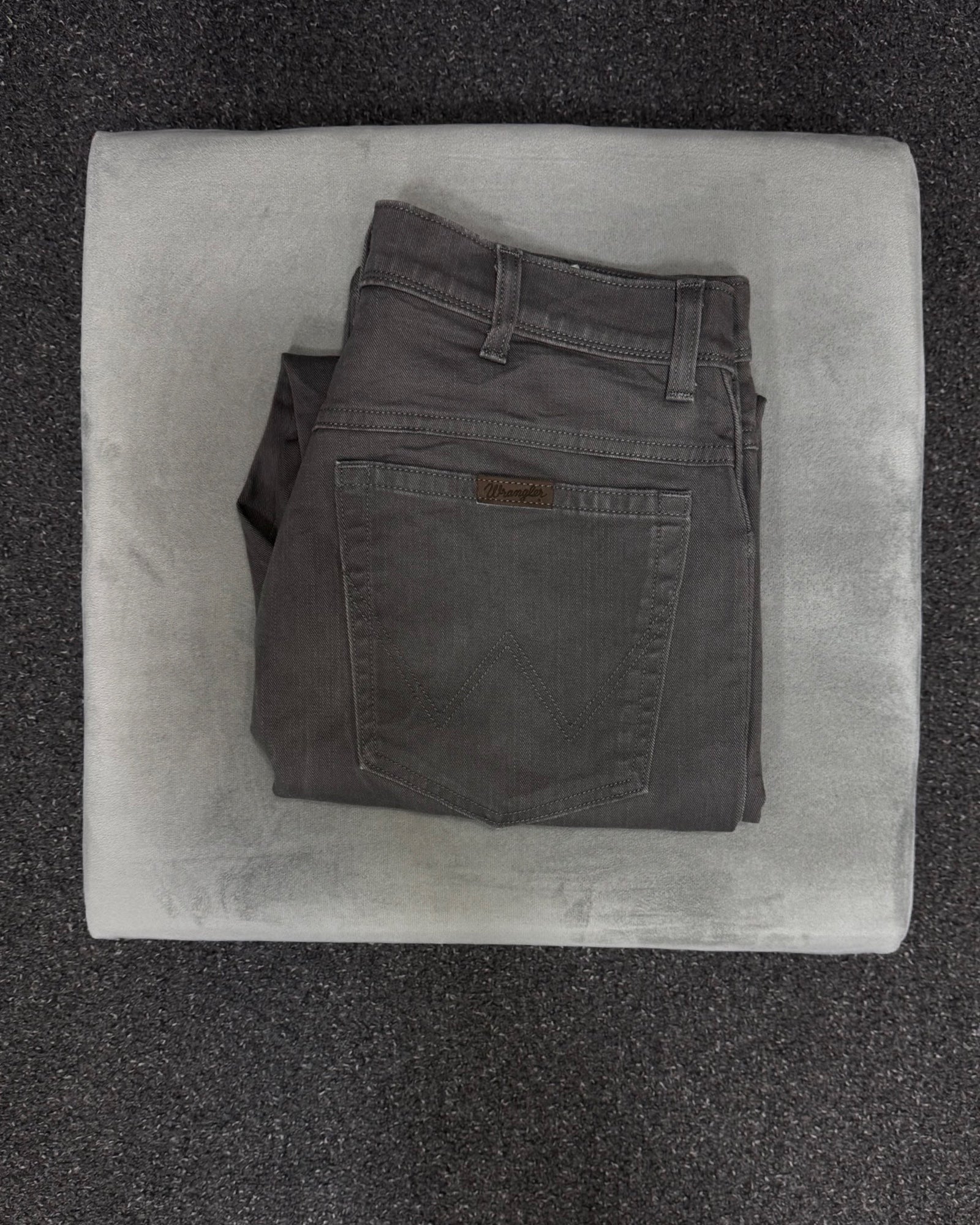 wrangler Straight w33l30