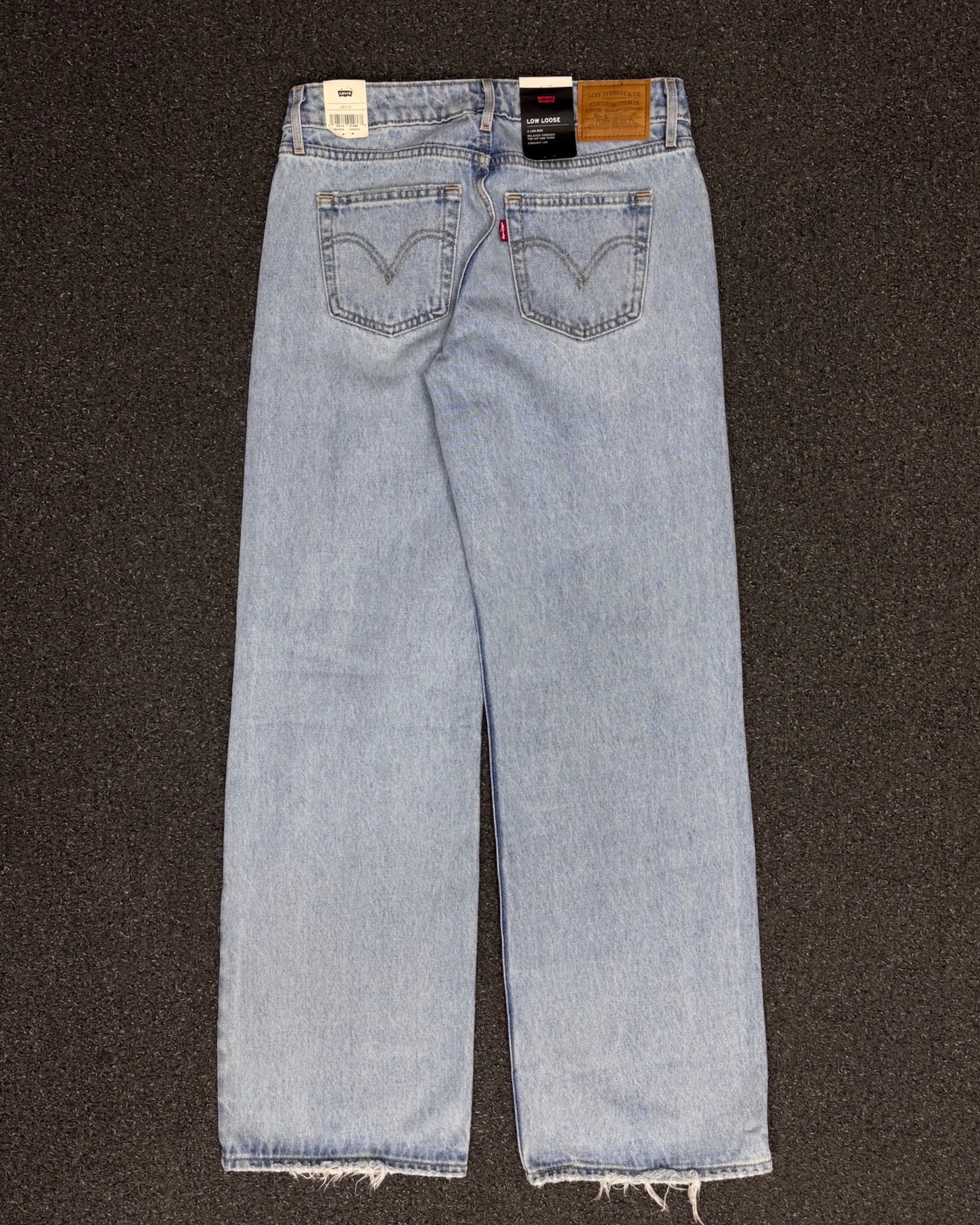 LEVIS LOW LOOSE W26L32