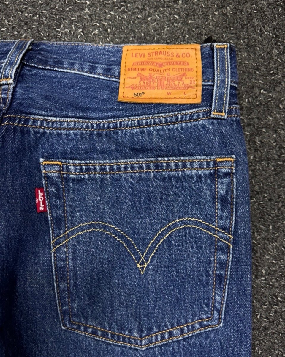 Levis Straight w26l28