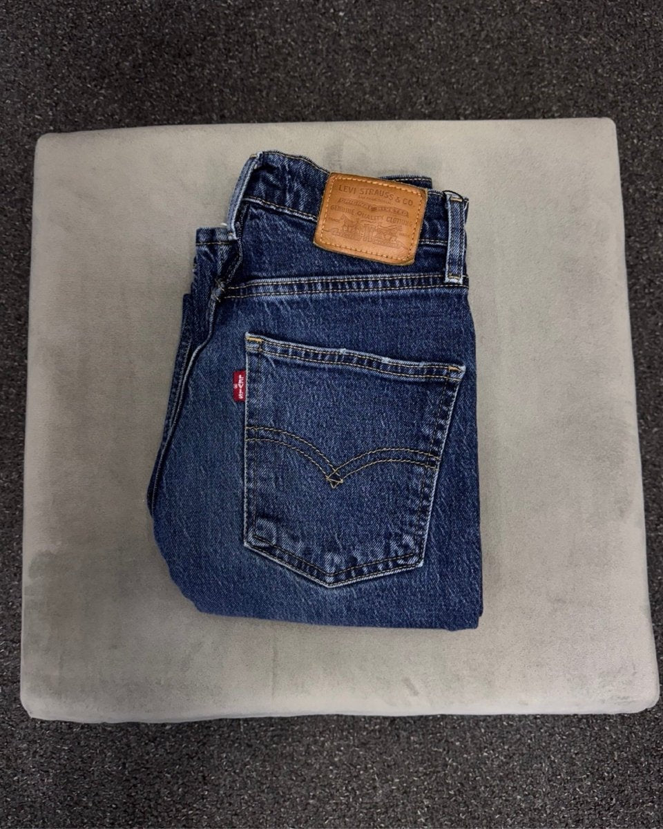 Levis Straight w25l30