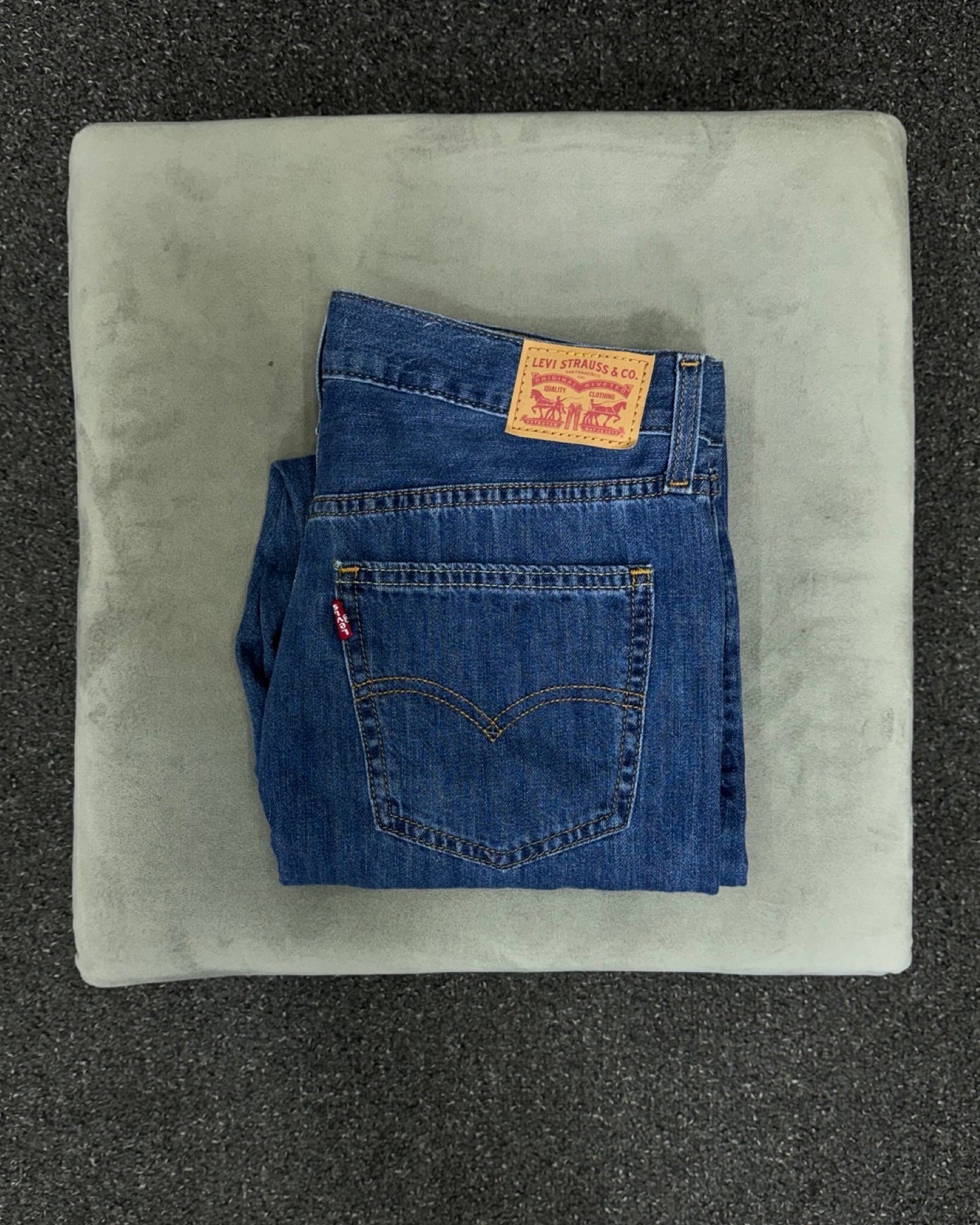 levi's Straight w28l30