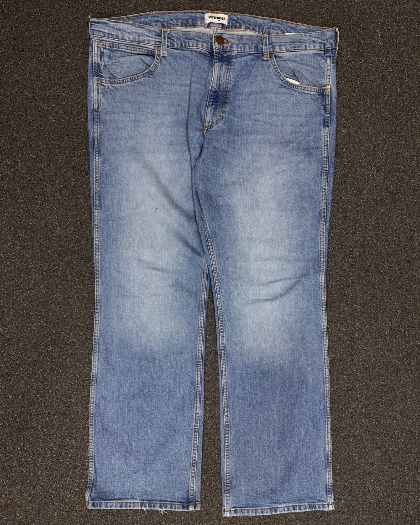 wrangler straight w42l32