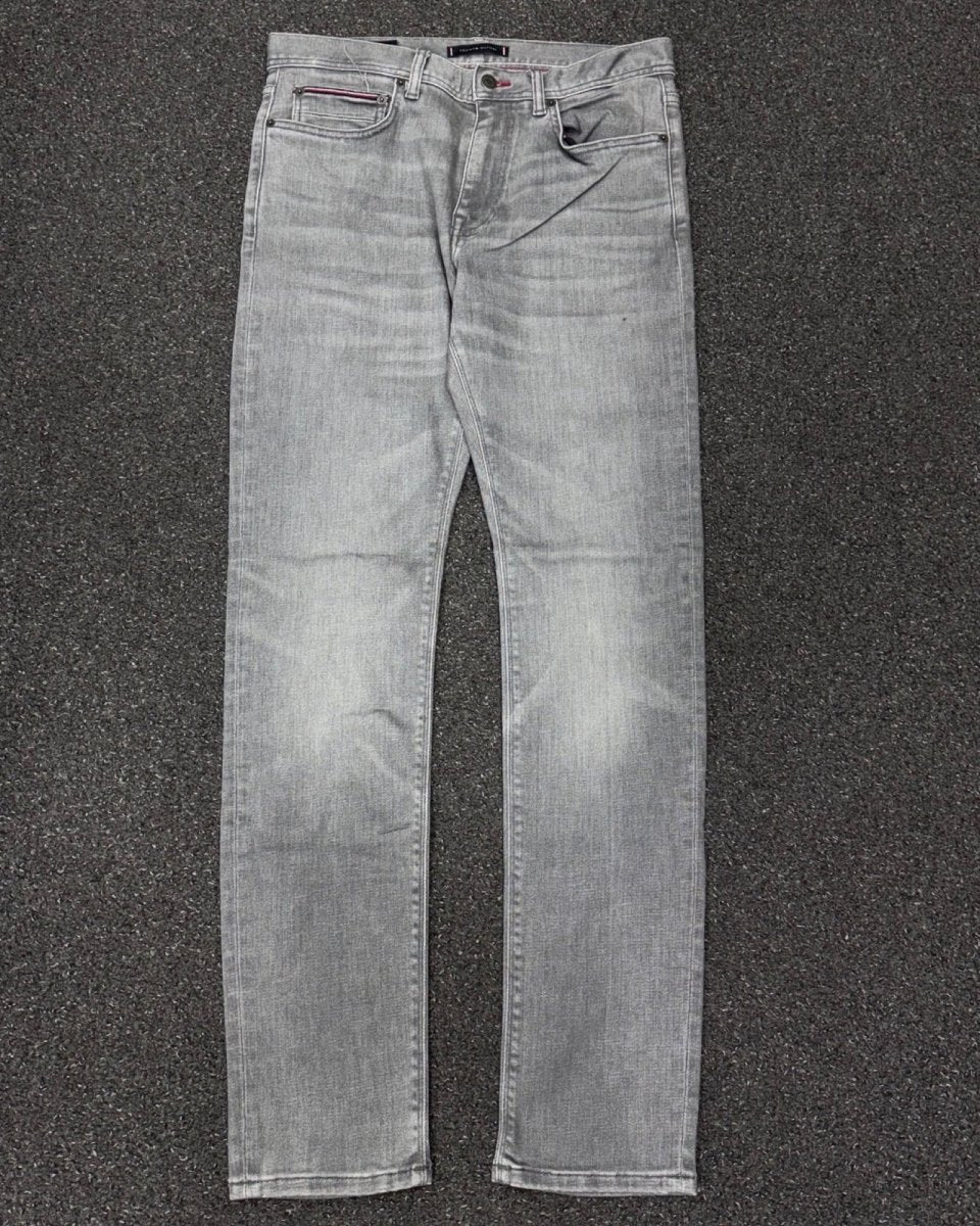 TOMMY HILFIGER Slim w32l32