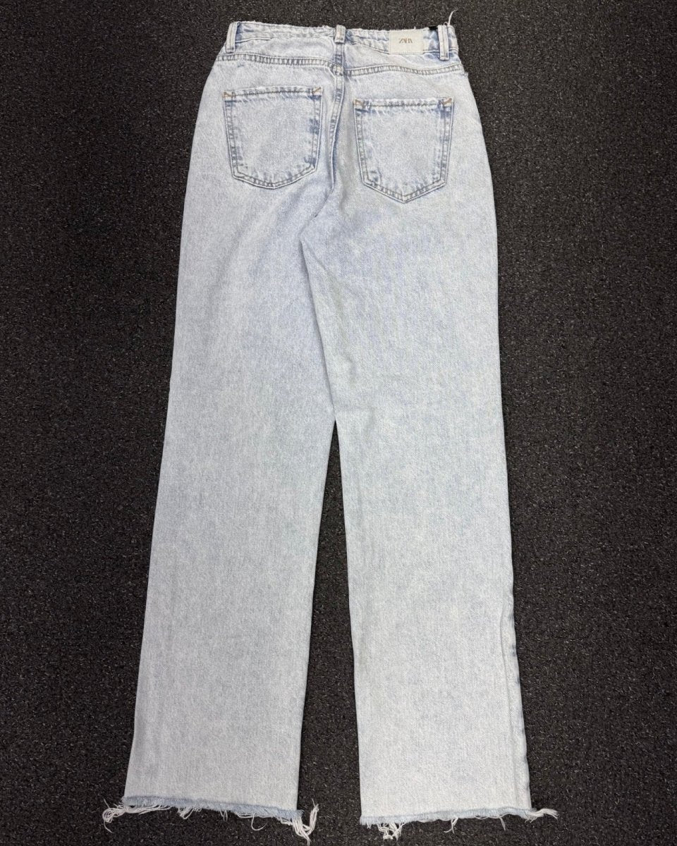 ZARA MOM W24L30