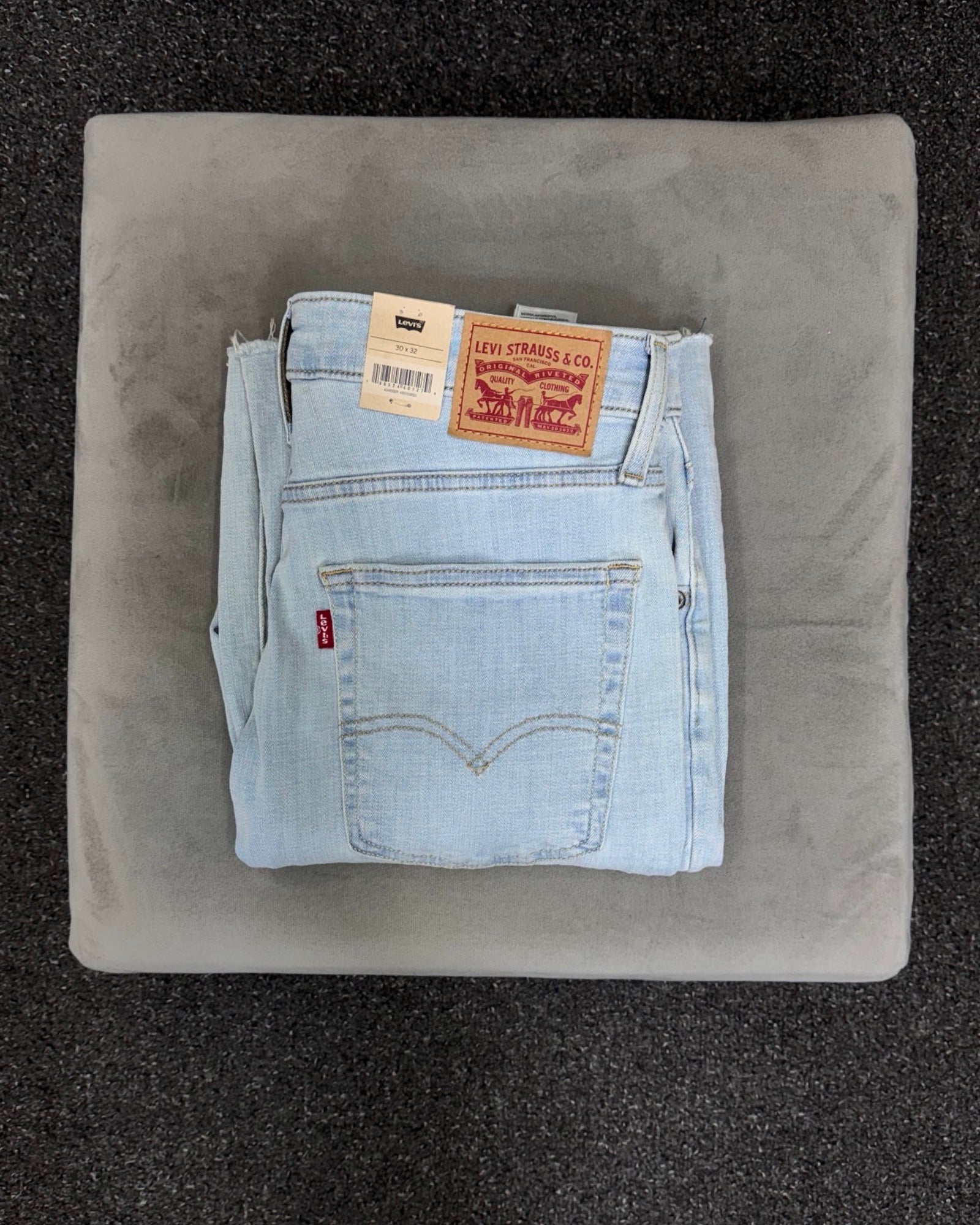 LEVIS BOOTCUT W30l32