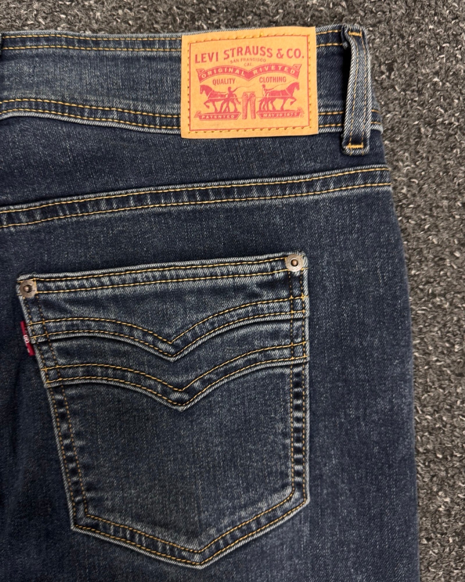 LEVIS BOOTCUT W31L30