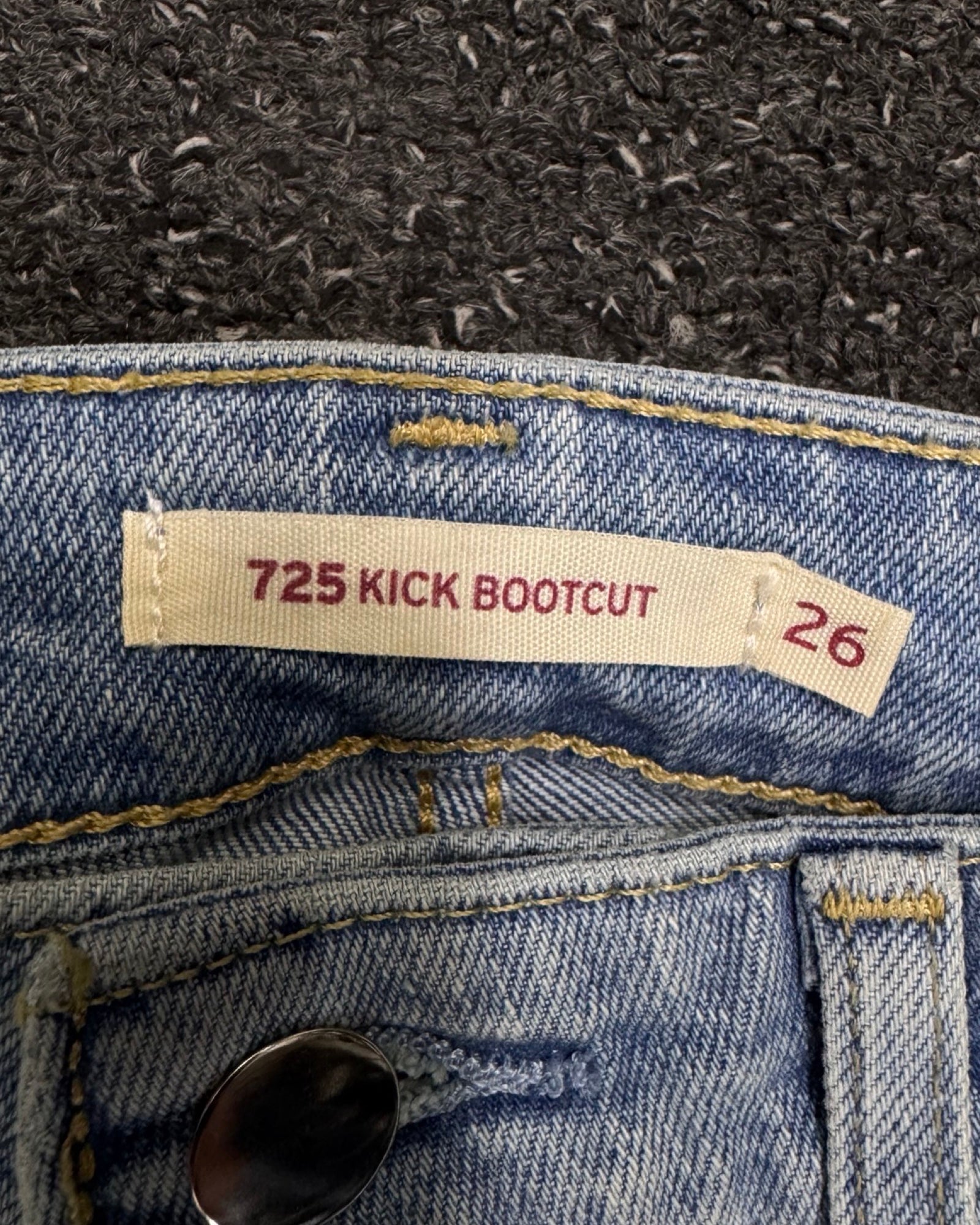 LEVIS 725 BOOTCUT W26L27
