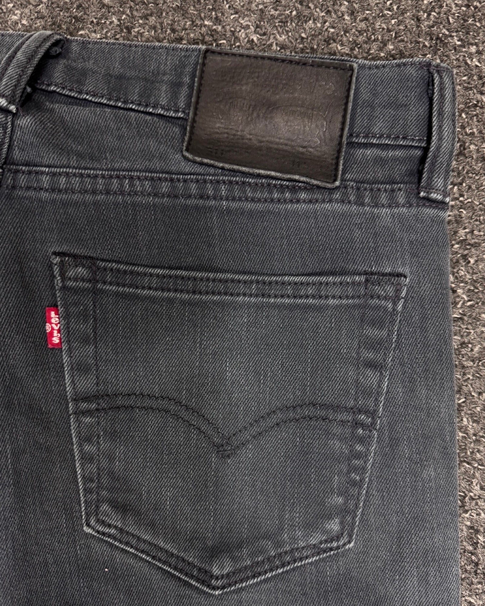 LEVI'S 511 slim w31l32