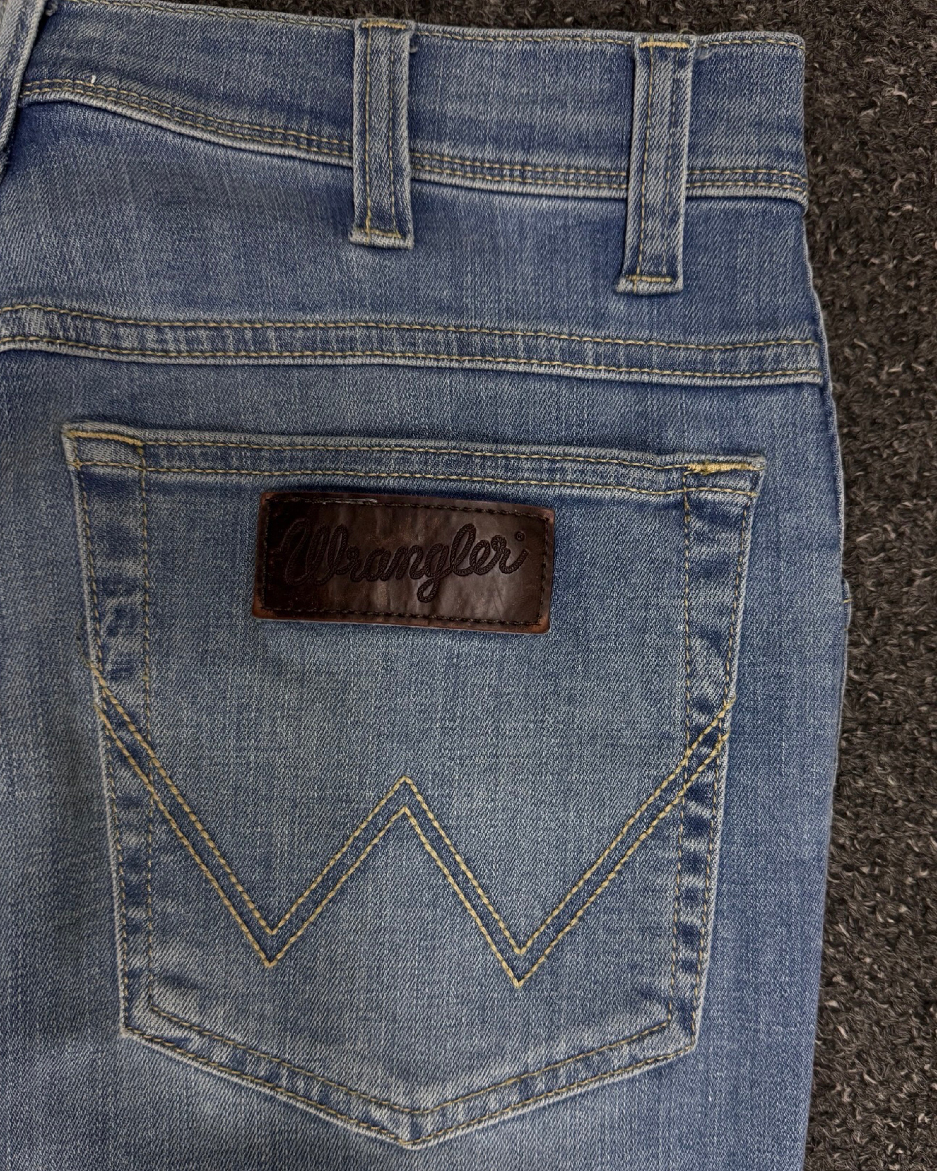 wrangler slim w31l32