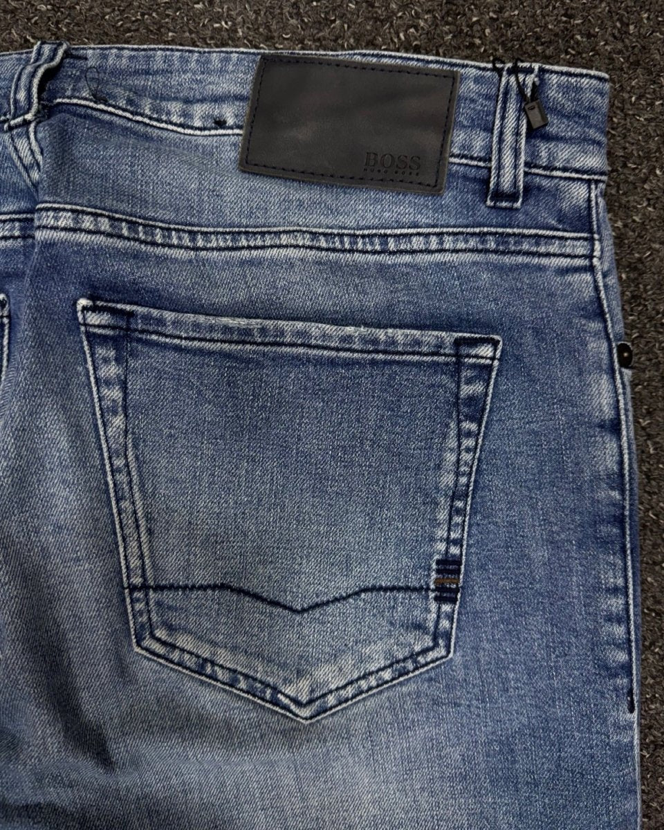 HUGO BOSS Regular w31l34