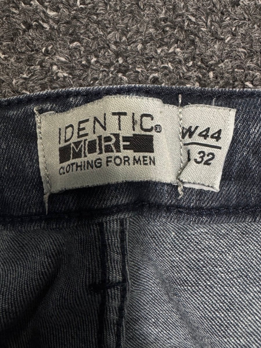identic Straight w44l32