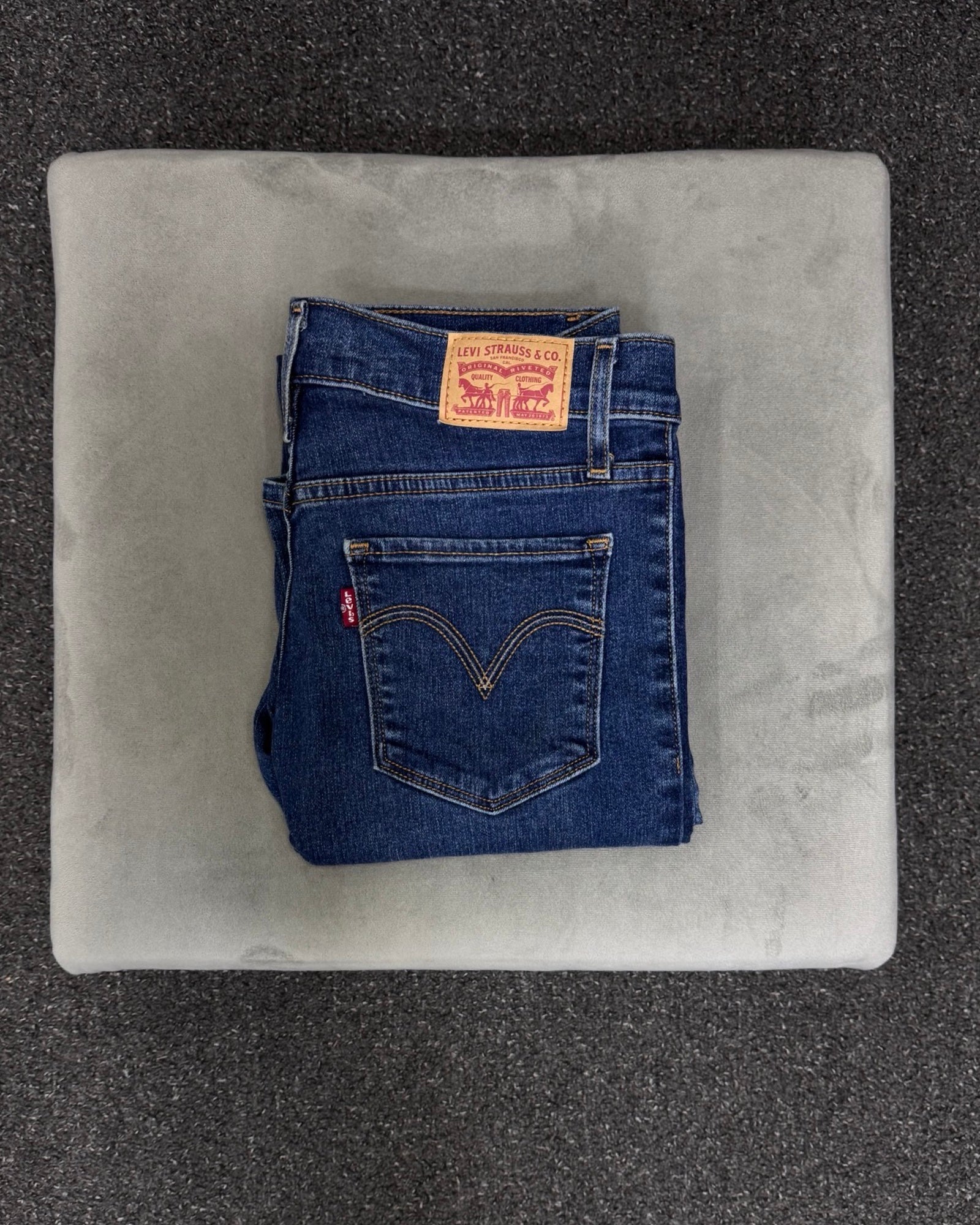 levi's Straight w27l32