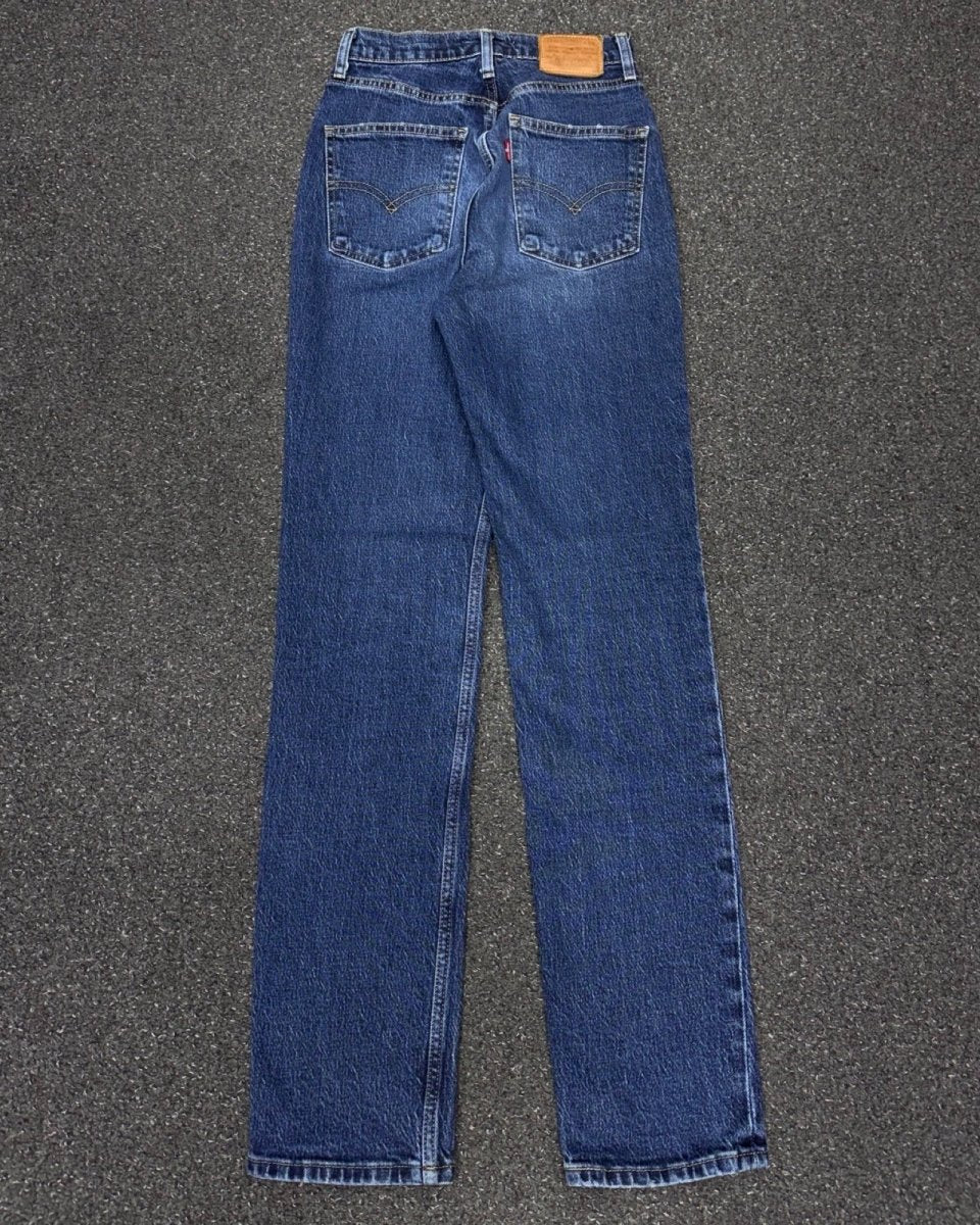 Levis Straight w25l30