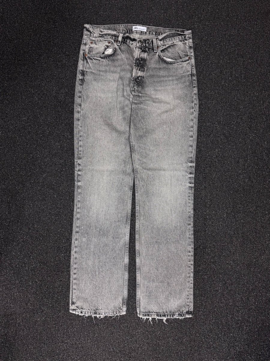 zara Straight w34l32
