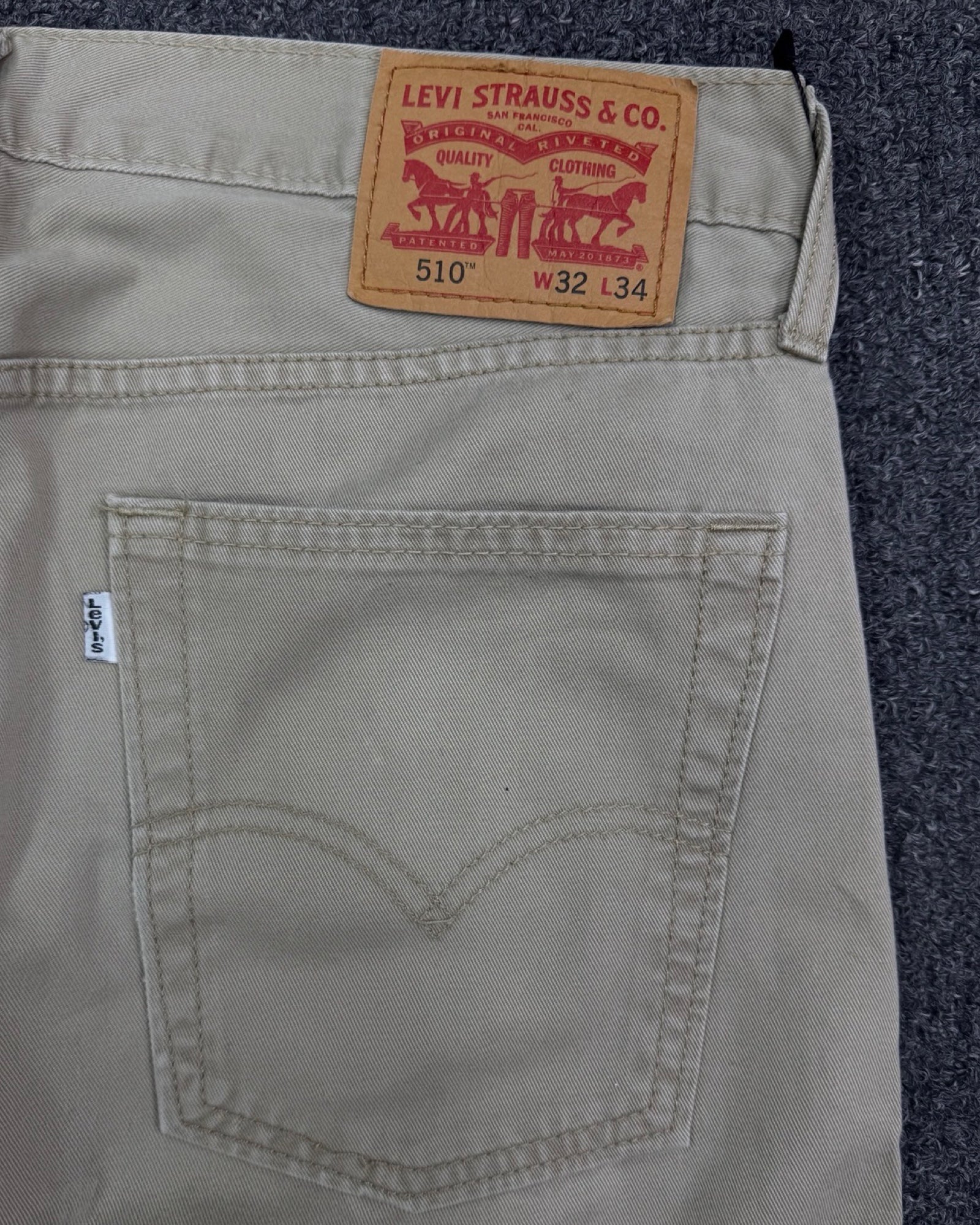 LEVI'S 510 W32L34