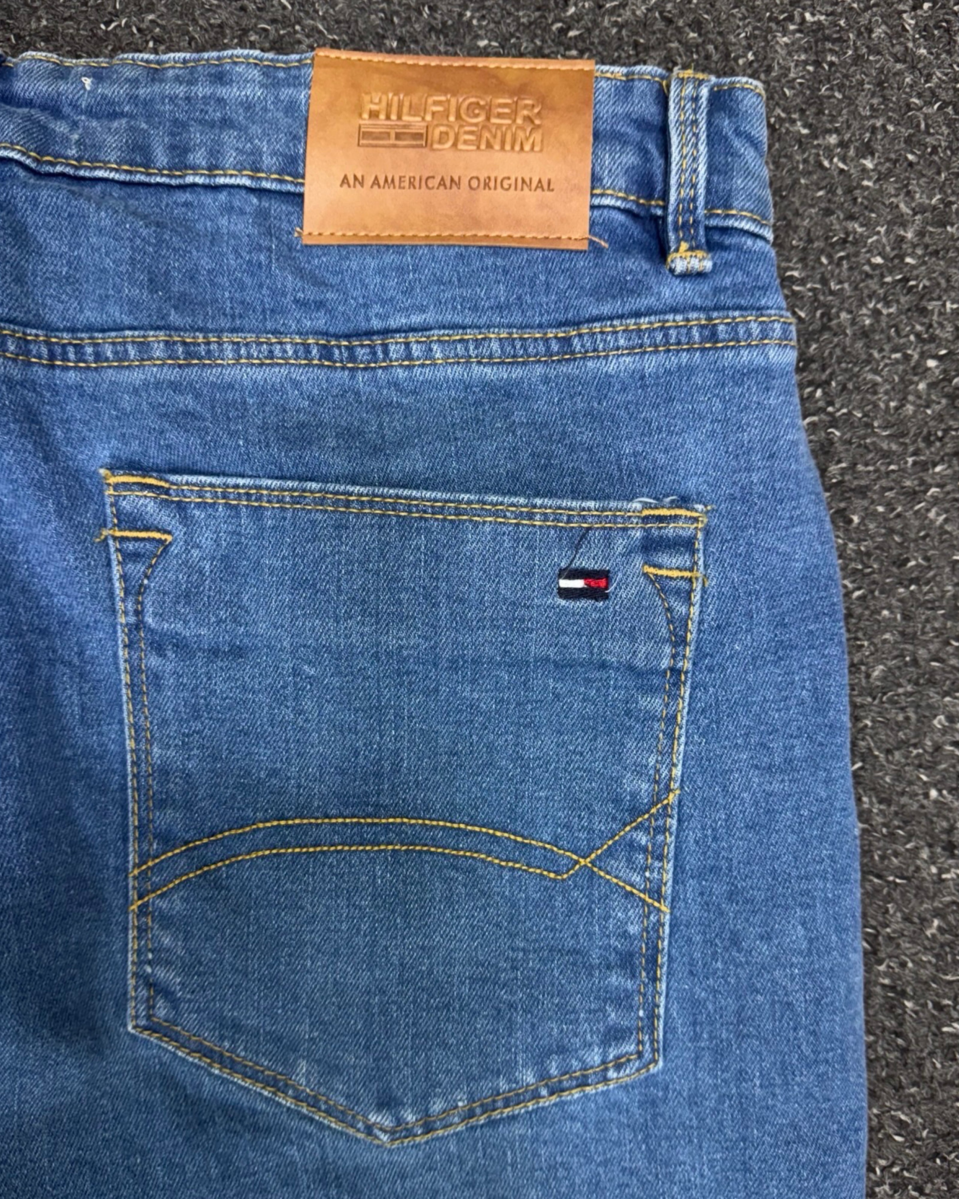 TOMMY HILFIGER