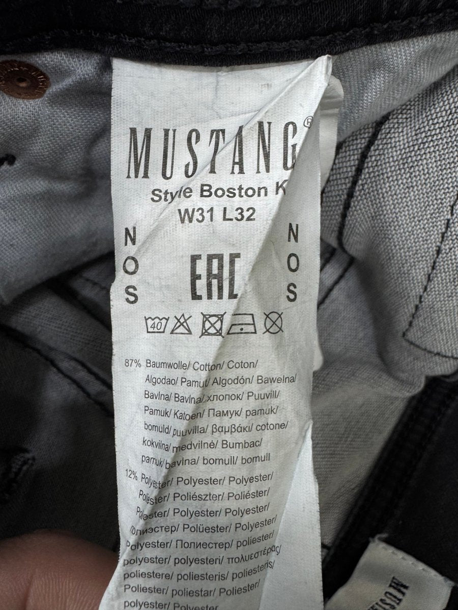 MUSTANG Straight w32l32