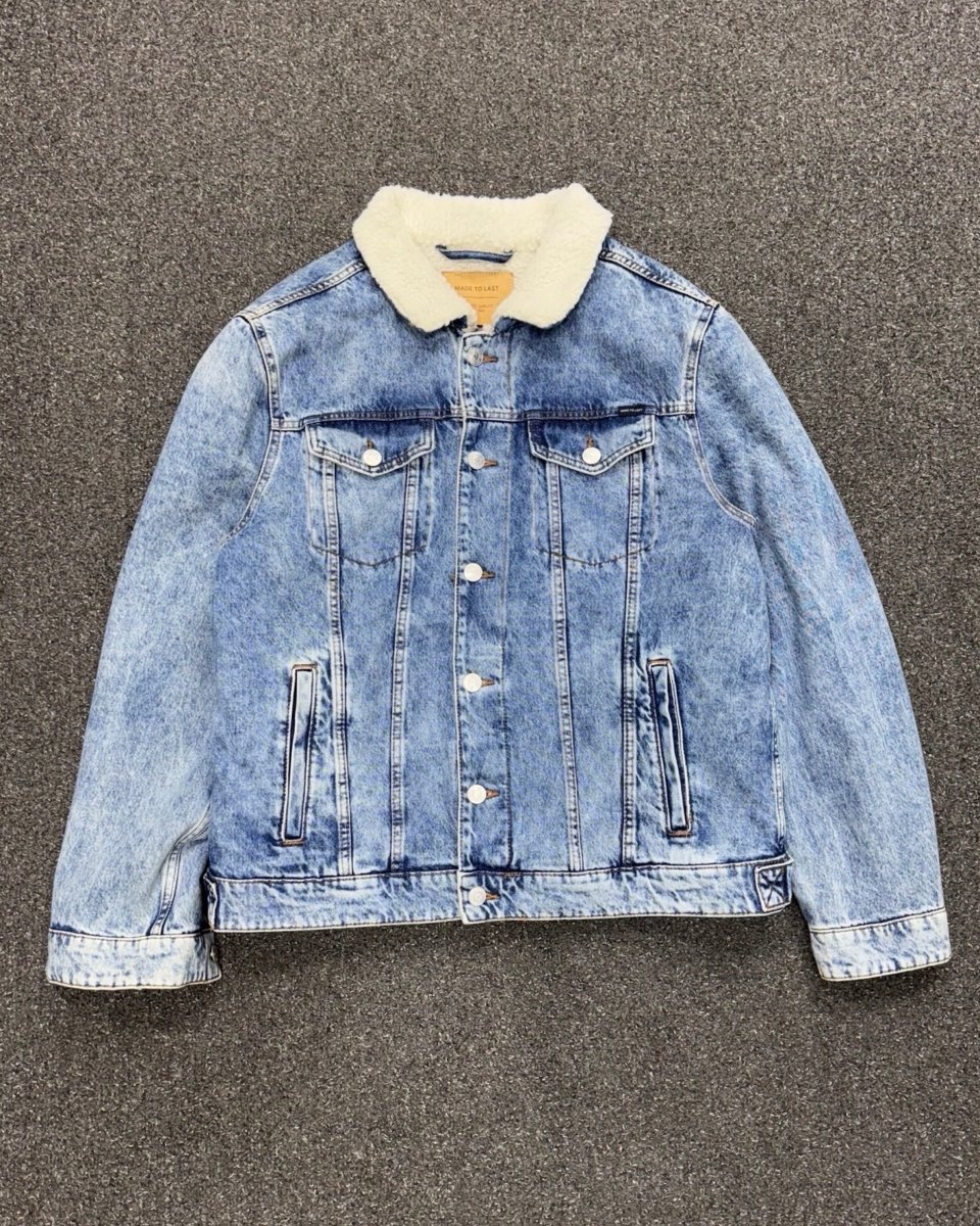 C&A XL