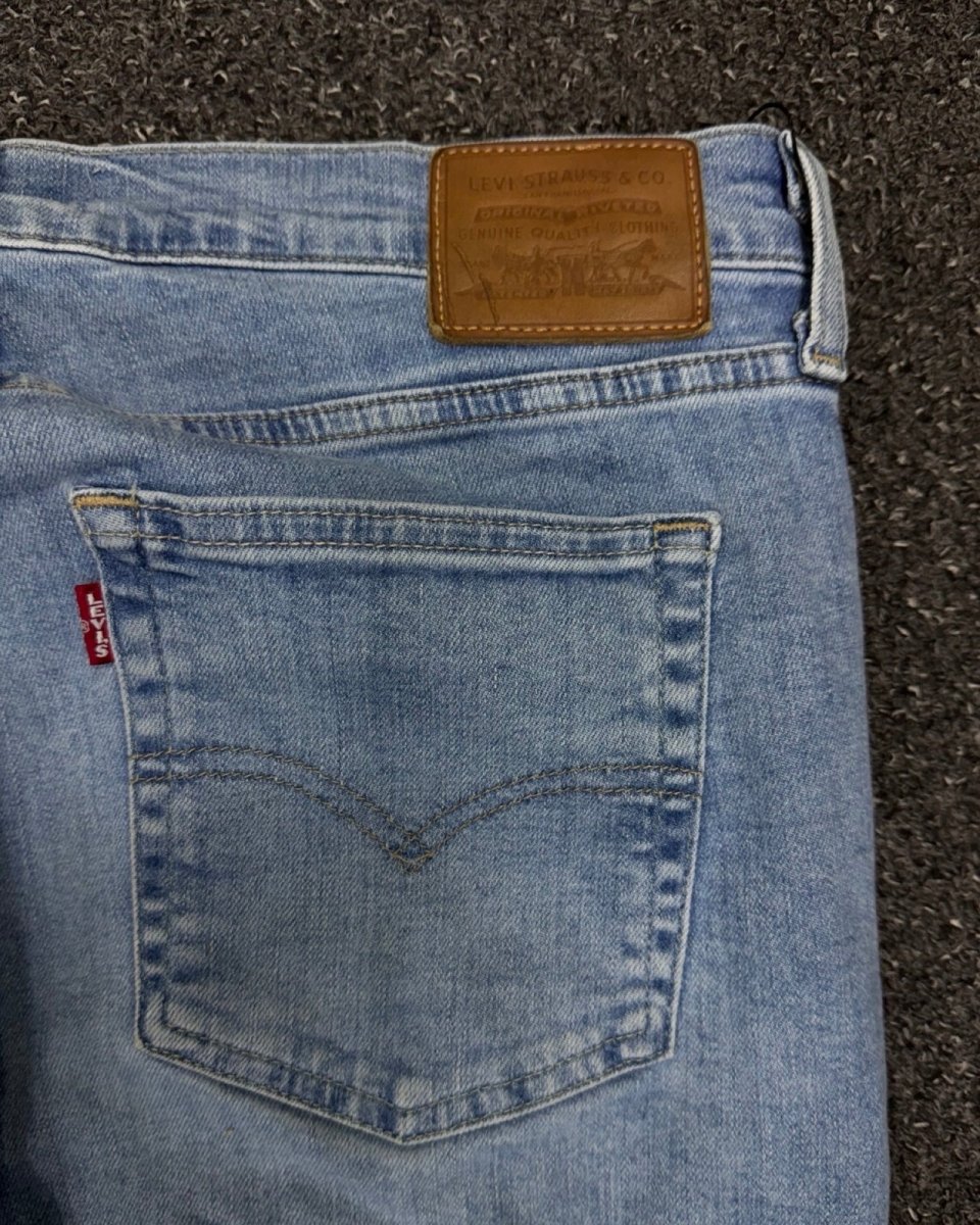 levi's regular w31l30