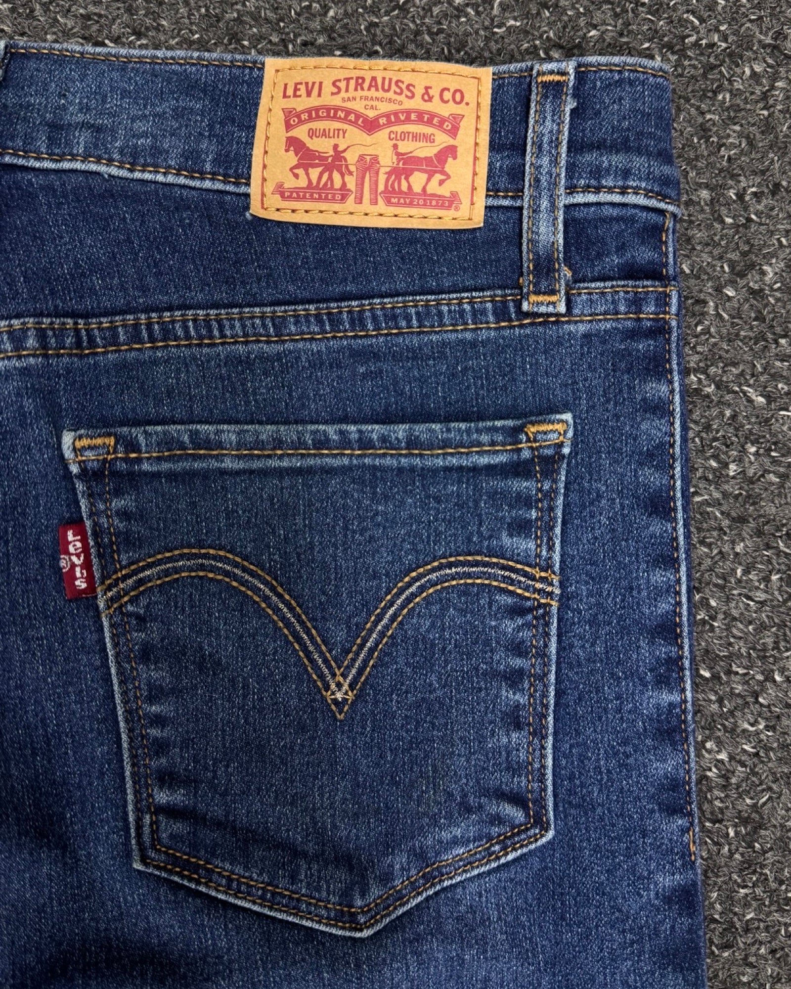 levi's Straight w27l32
