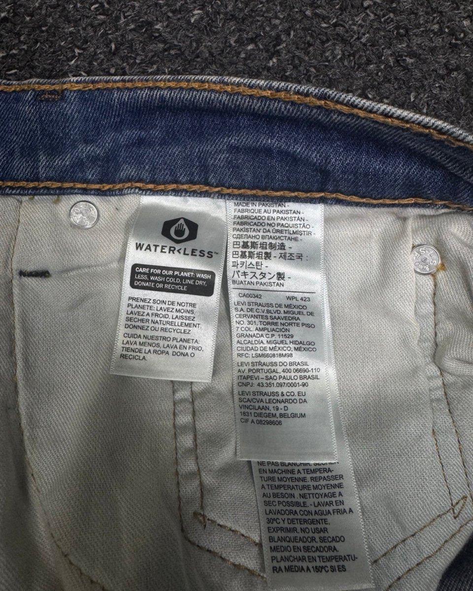 LEVI'S 559 straight w31l32