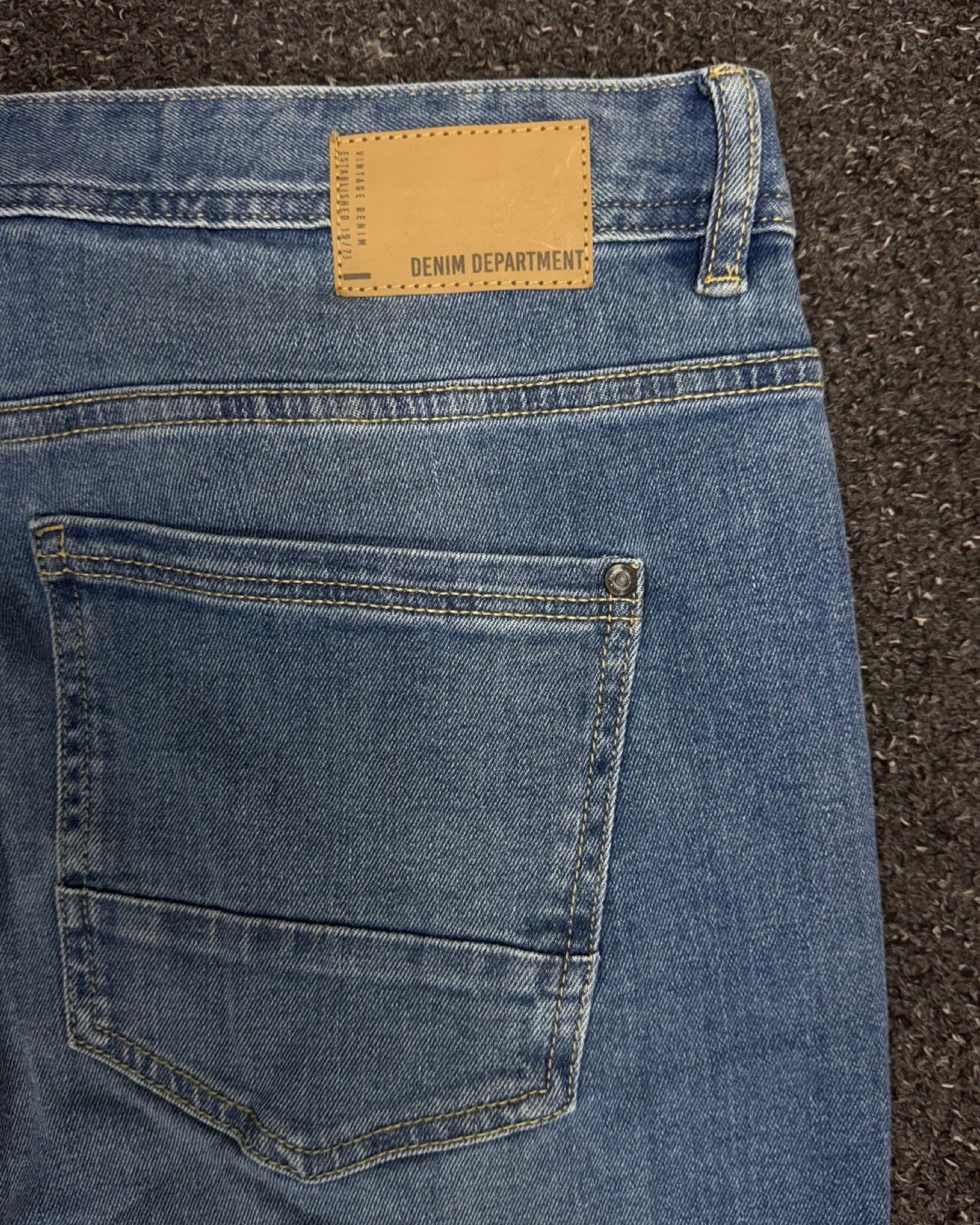 DENIM DEPARTMENT STRAIGHT W40L32