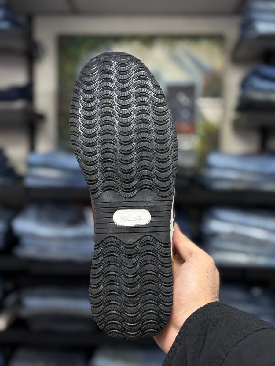 CLARKS 43