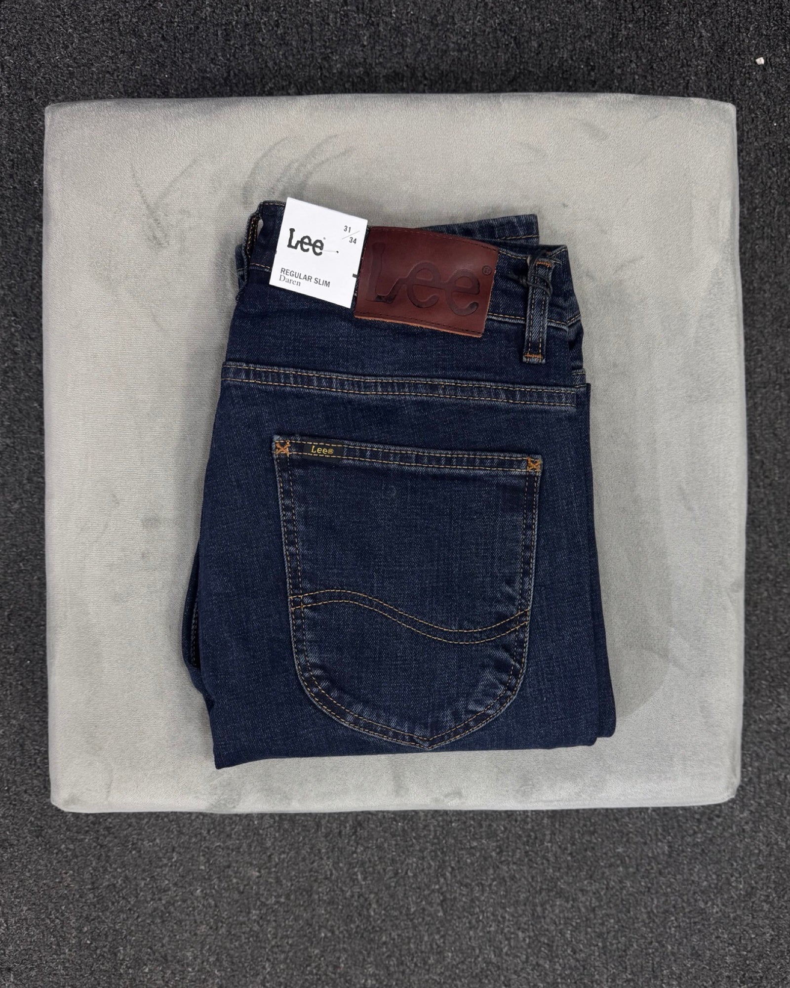 LEE JEANS