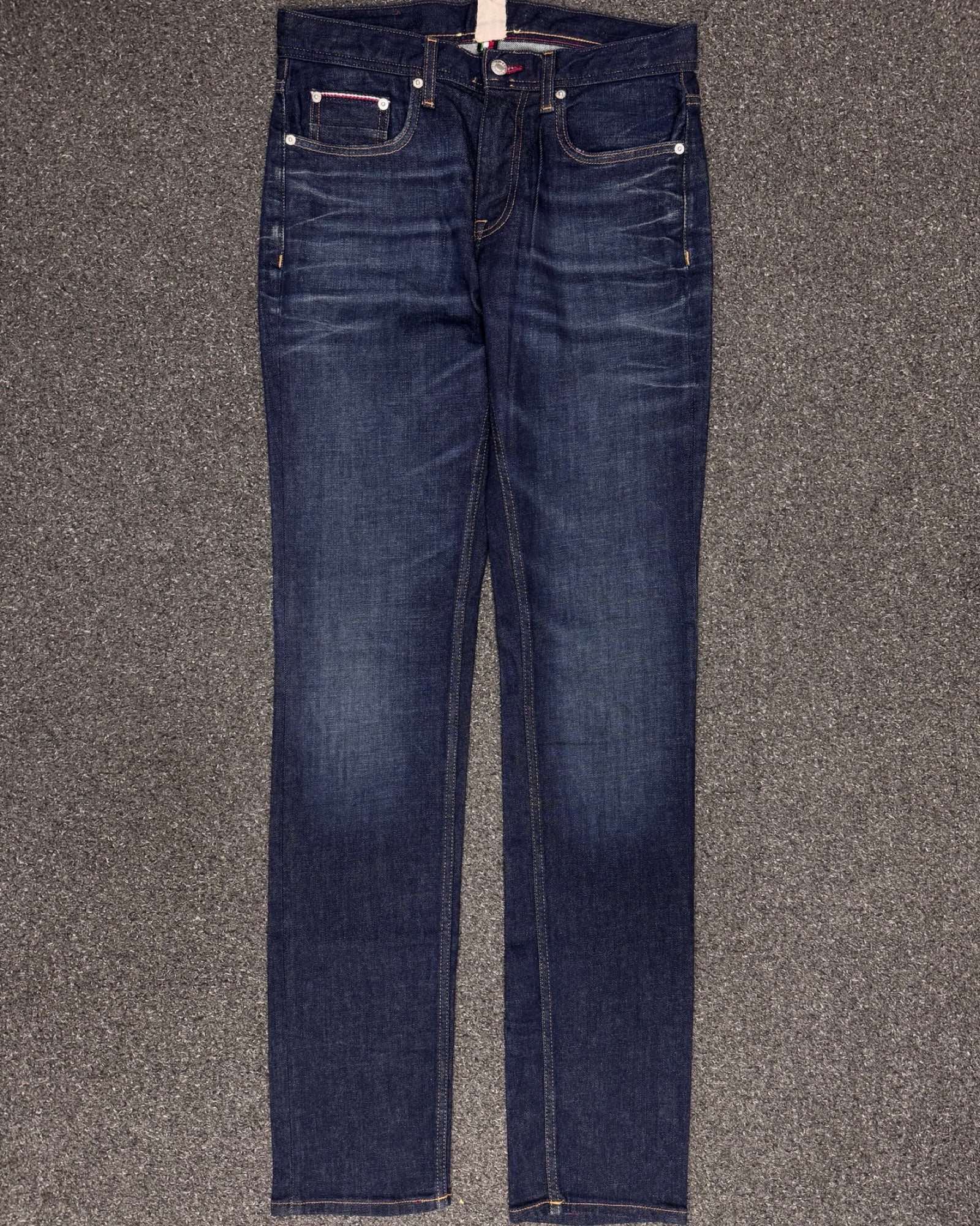 TOMMY HILFIGER Slim w31L36