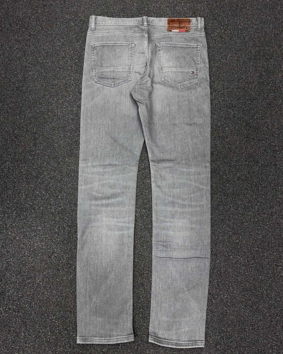 TOMMY HILFIGER Slim w32l32