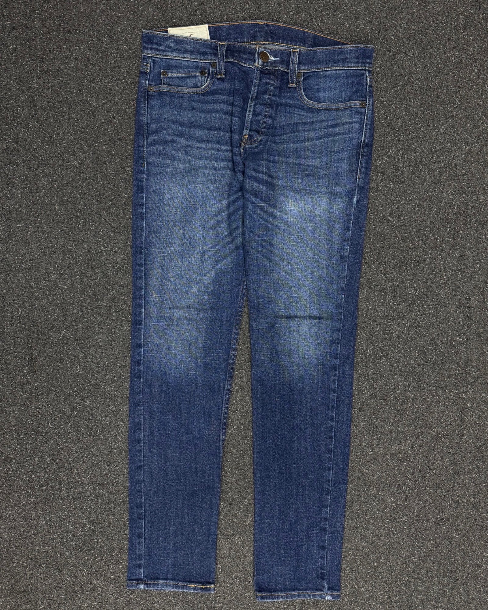 hollister slim w31l30