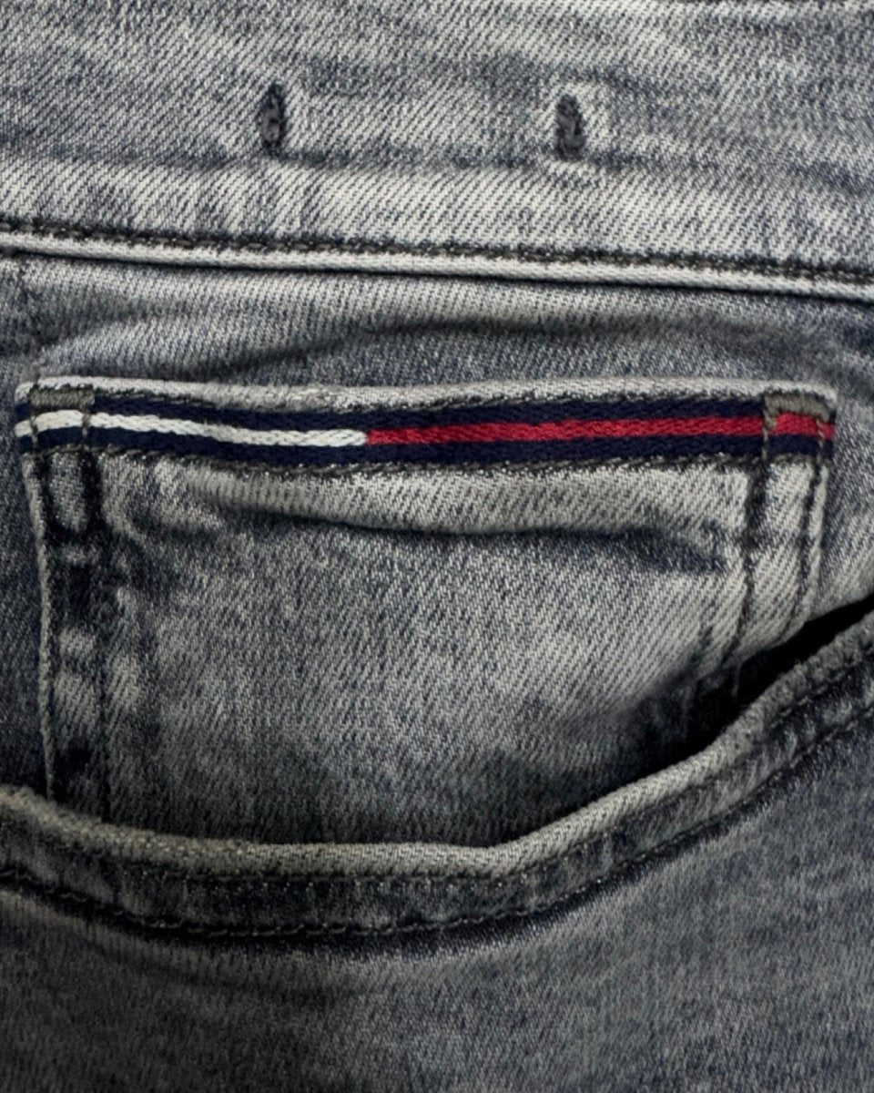 TOMMY HILFIGER Slim w32l32