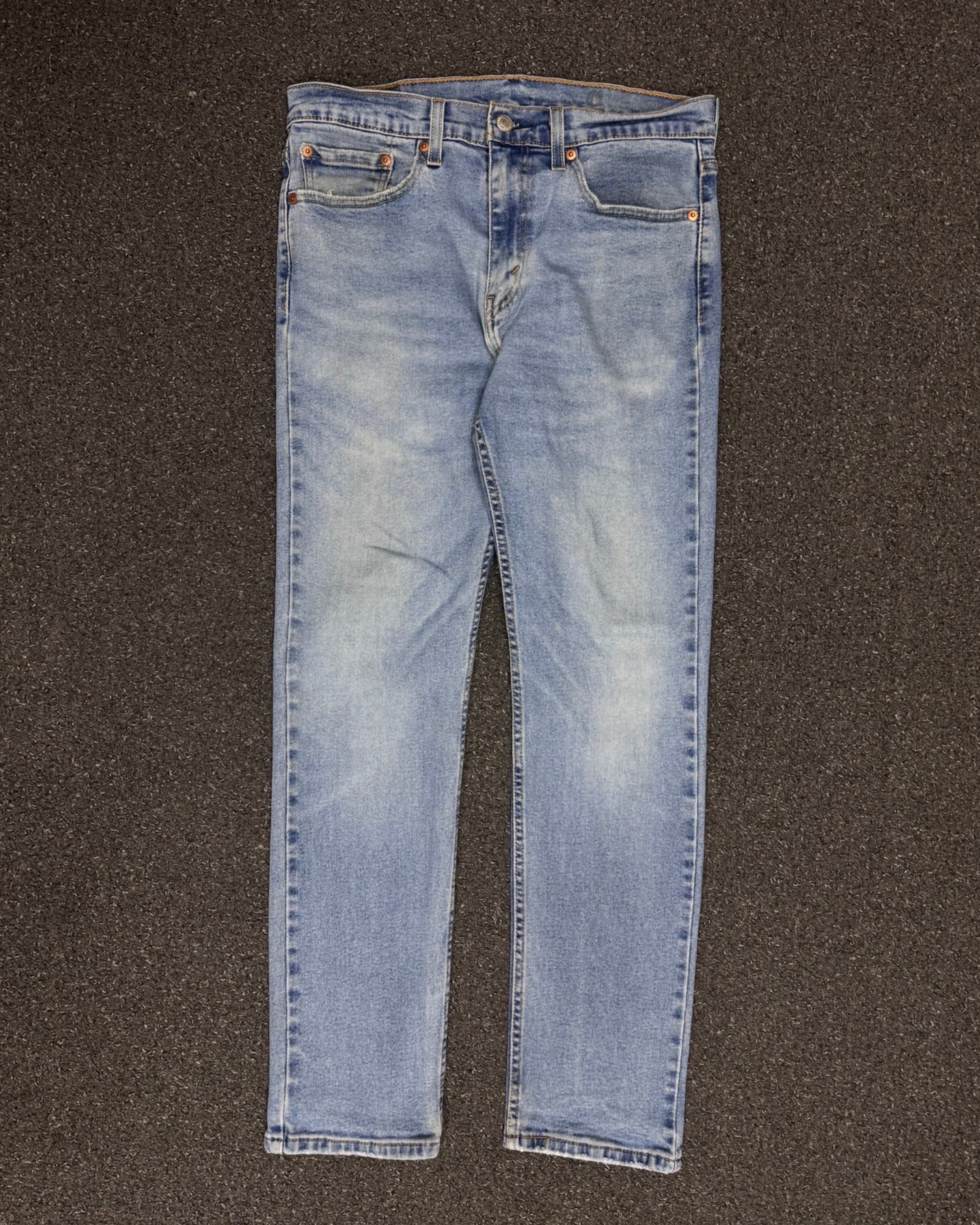 LEVI'S 502 slim w32l30