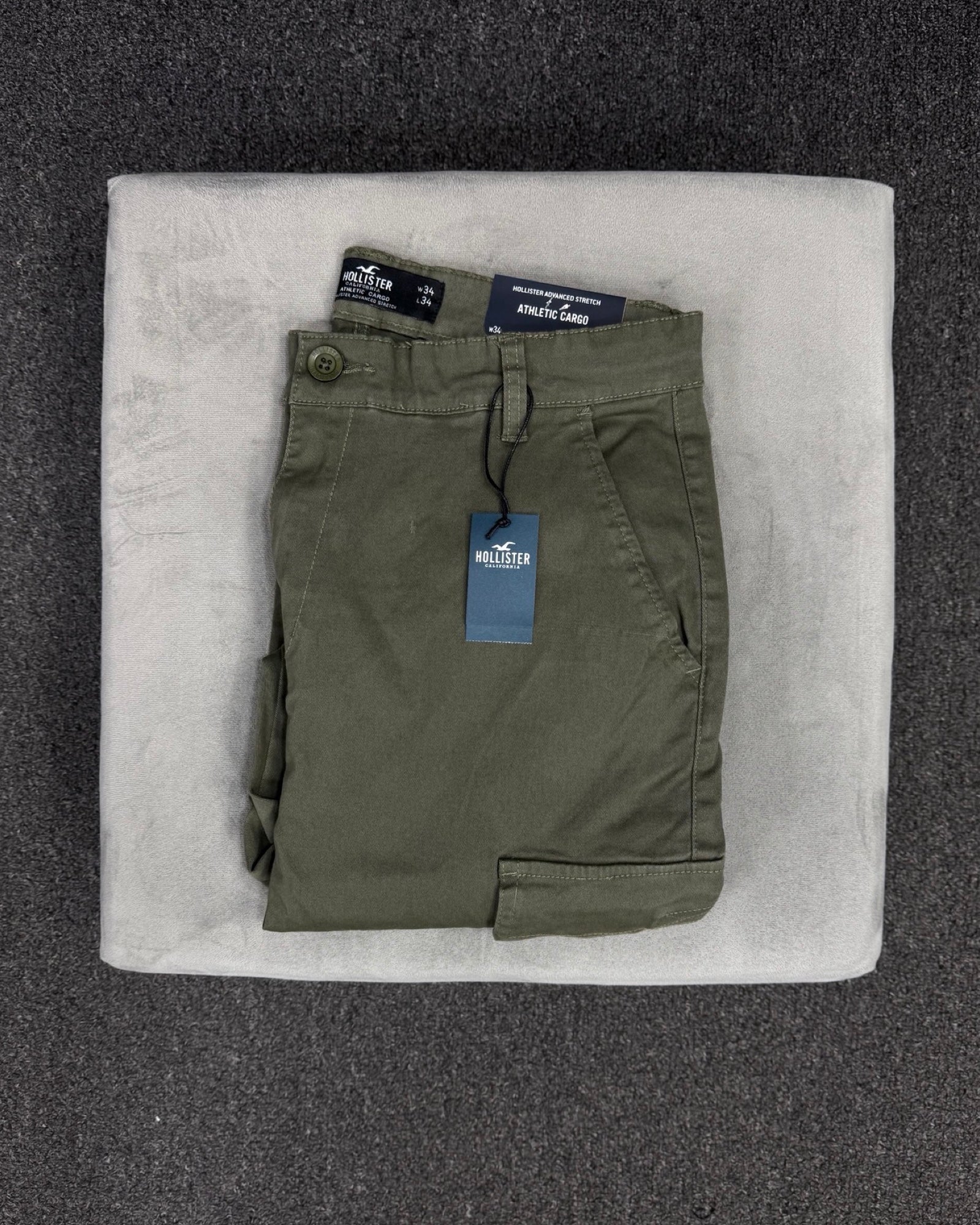 HOLLISTER