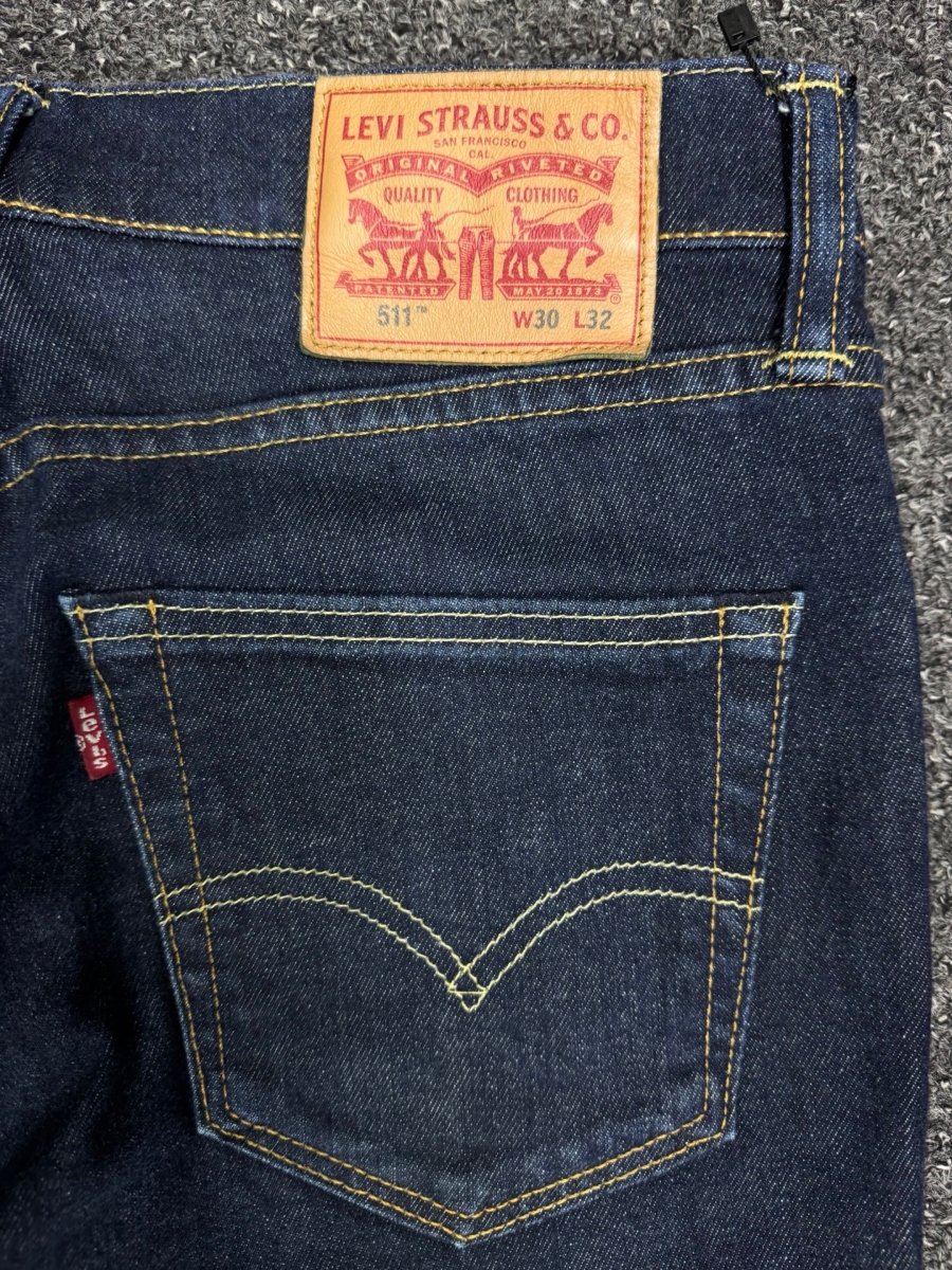 LEVI'S 511 w30l32