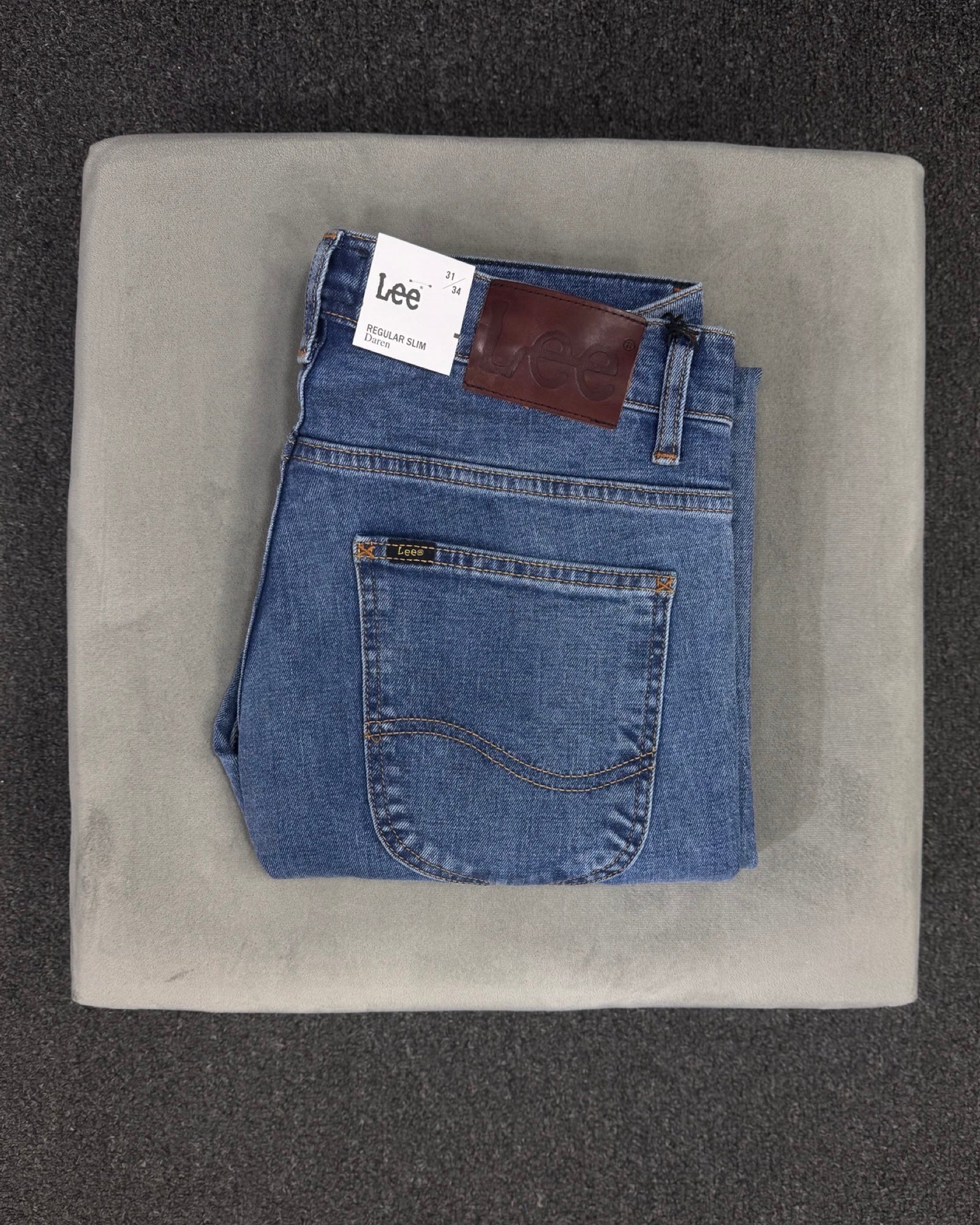 LEE JEANS