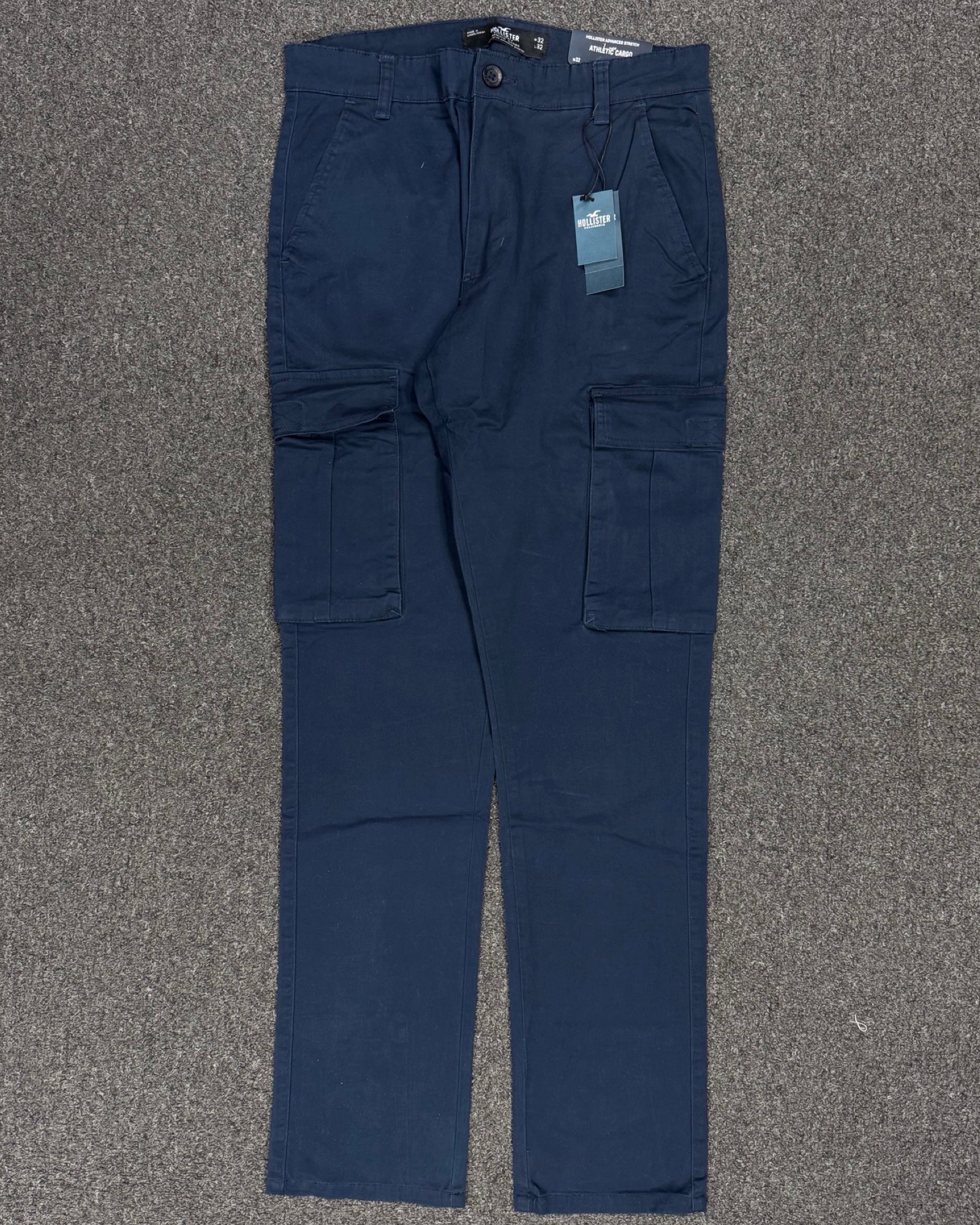 HOLLISTER
