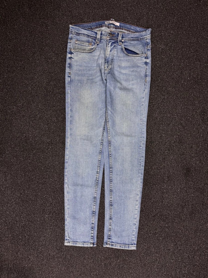 ZARA SLIM W31L32