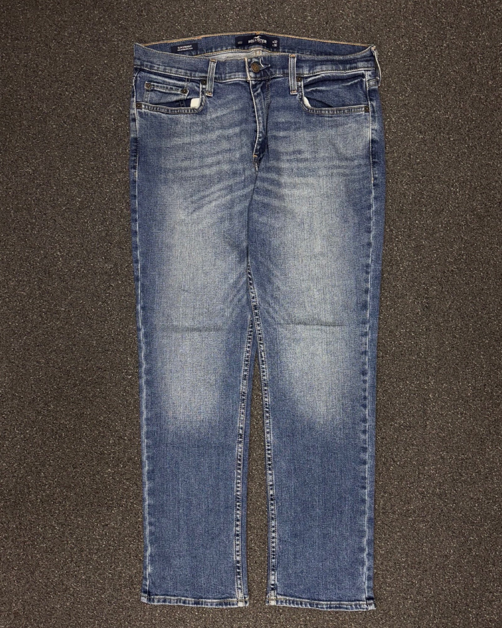 hollister Regular w32L30