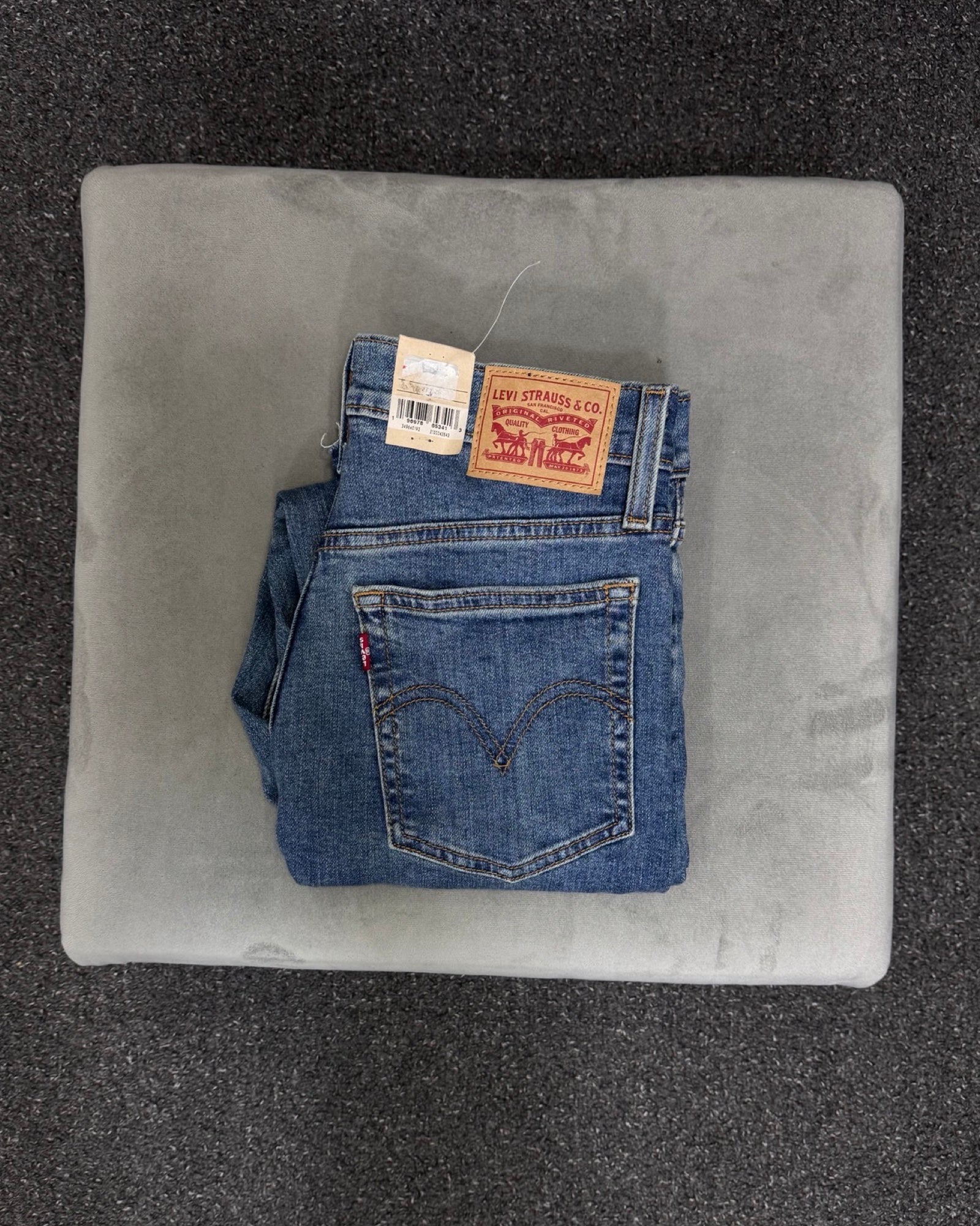levi's Straight w27l32