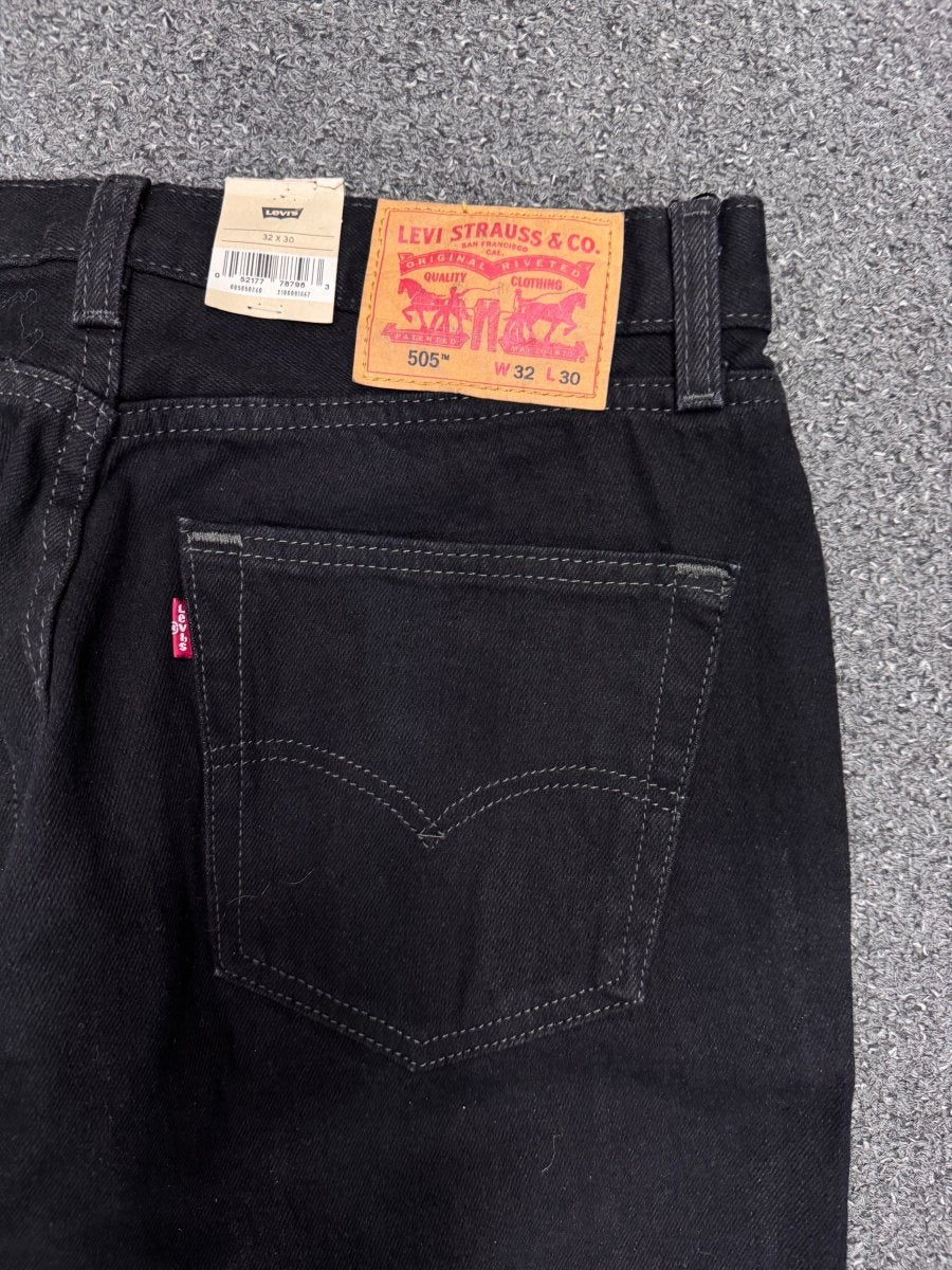 LEVI'S 505 w32l30