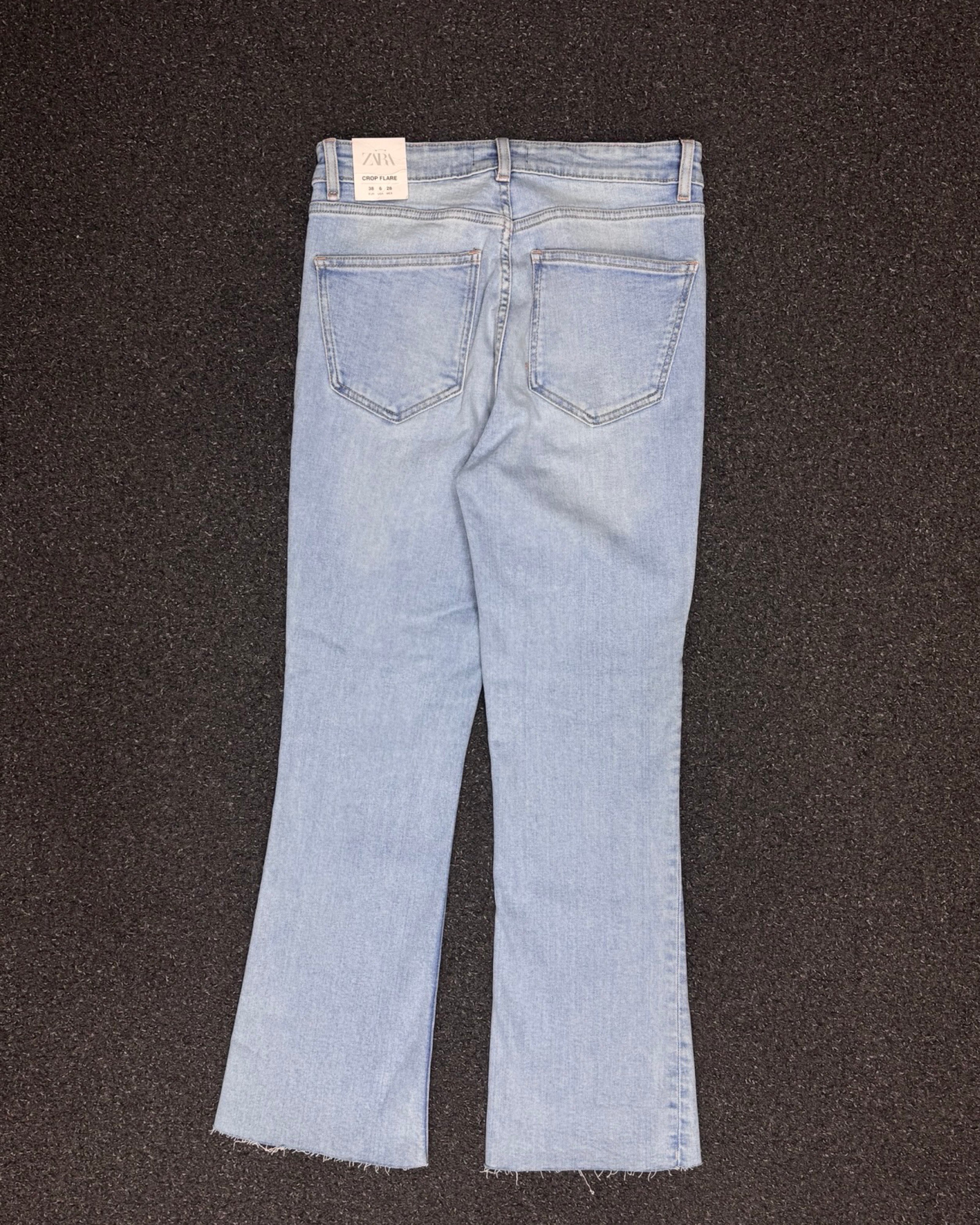 ZARA SLIM BOOTCUT W28L30
