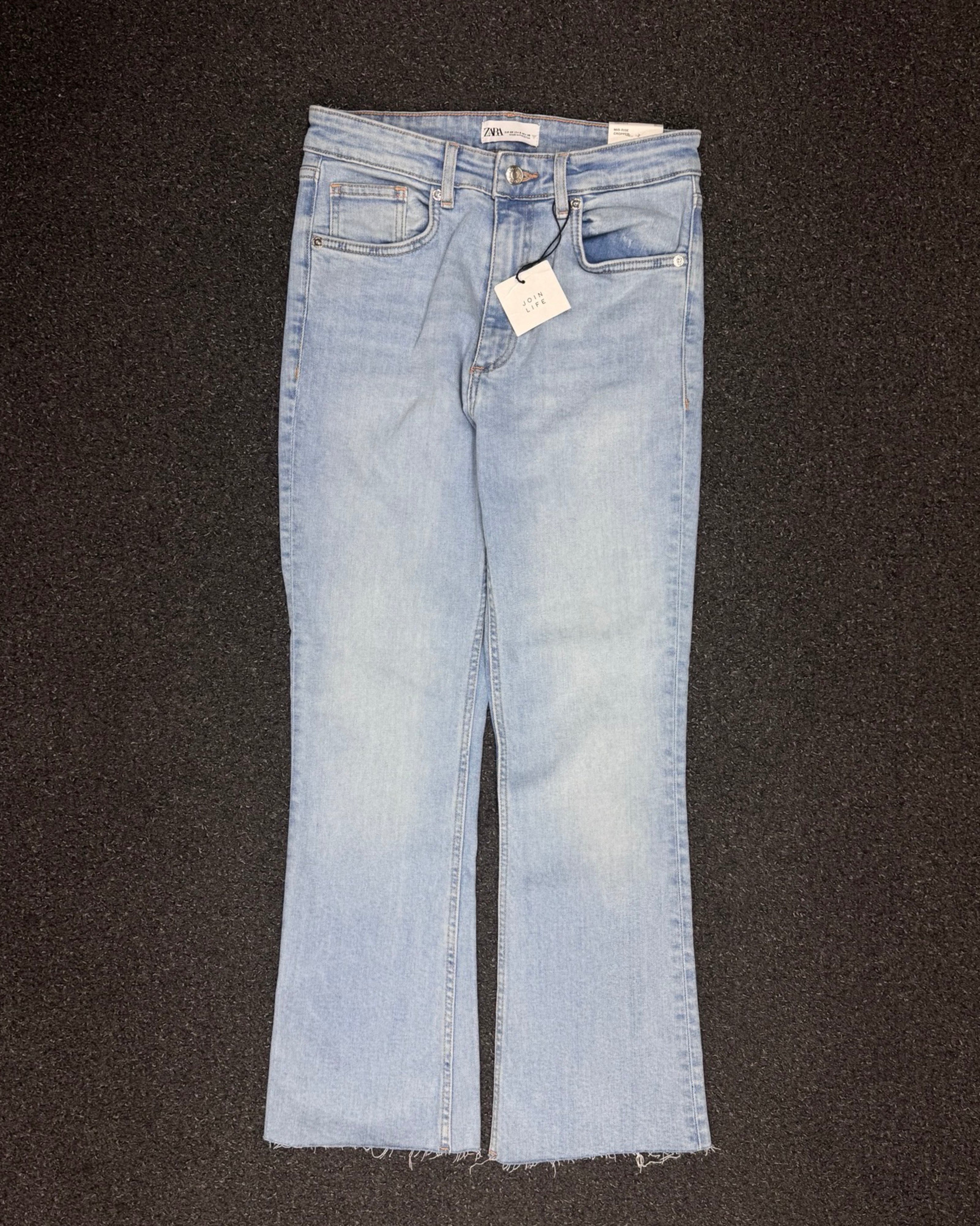 ZARA SLIM BOOTCUT W28L30