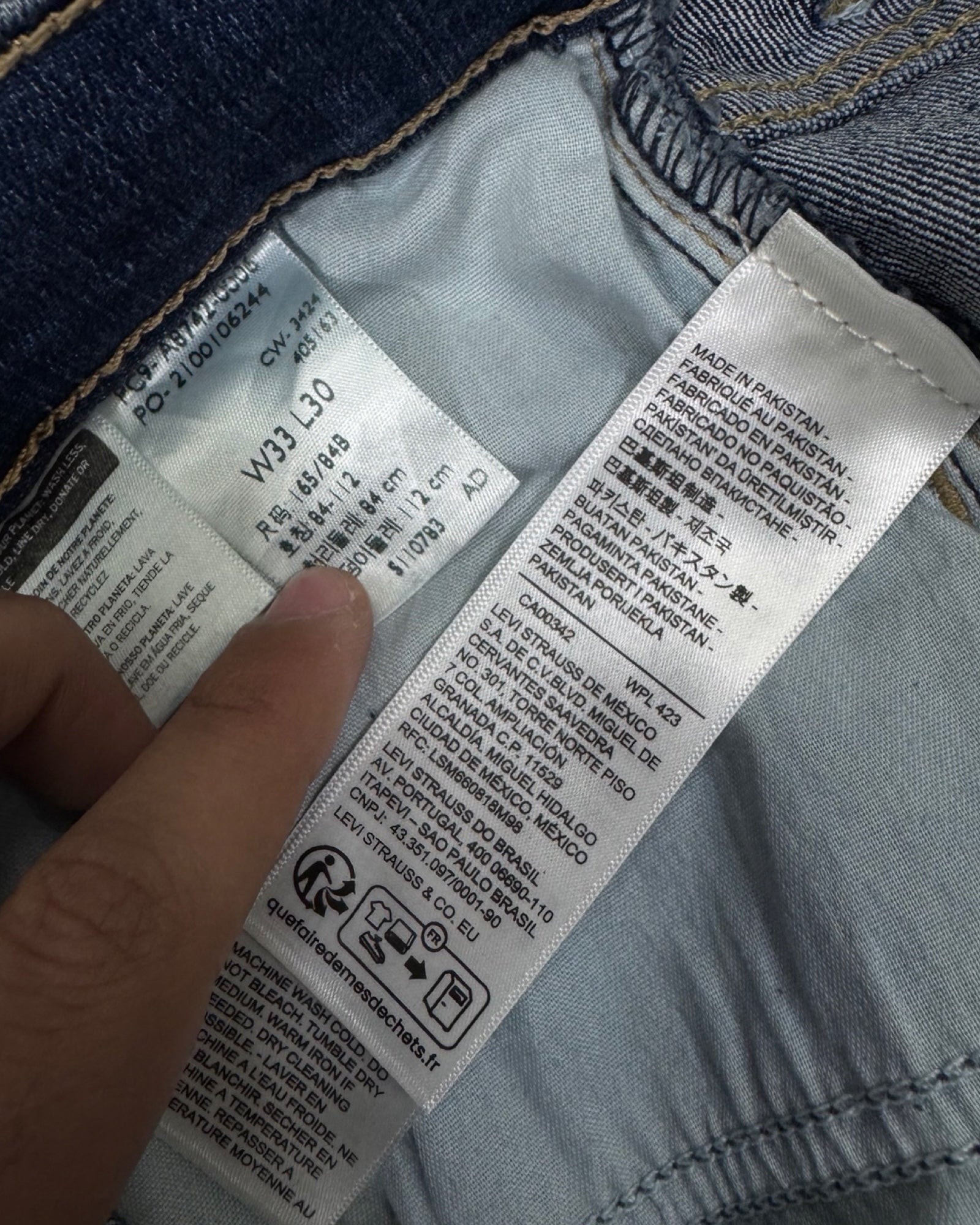 LEVIS 725 BOOTCUT W33L30