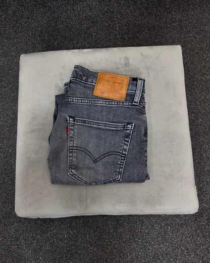 LEVI'S 512 w30l32