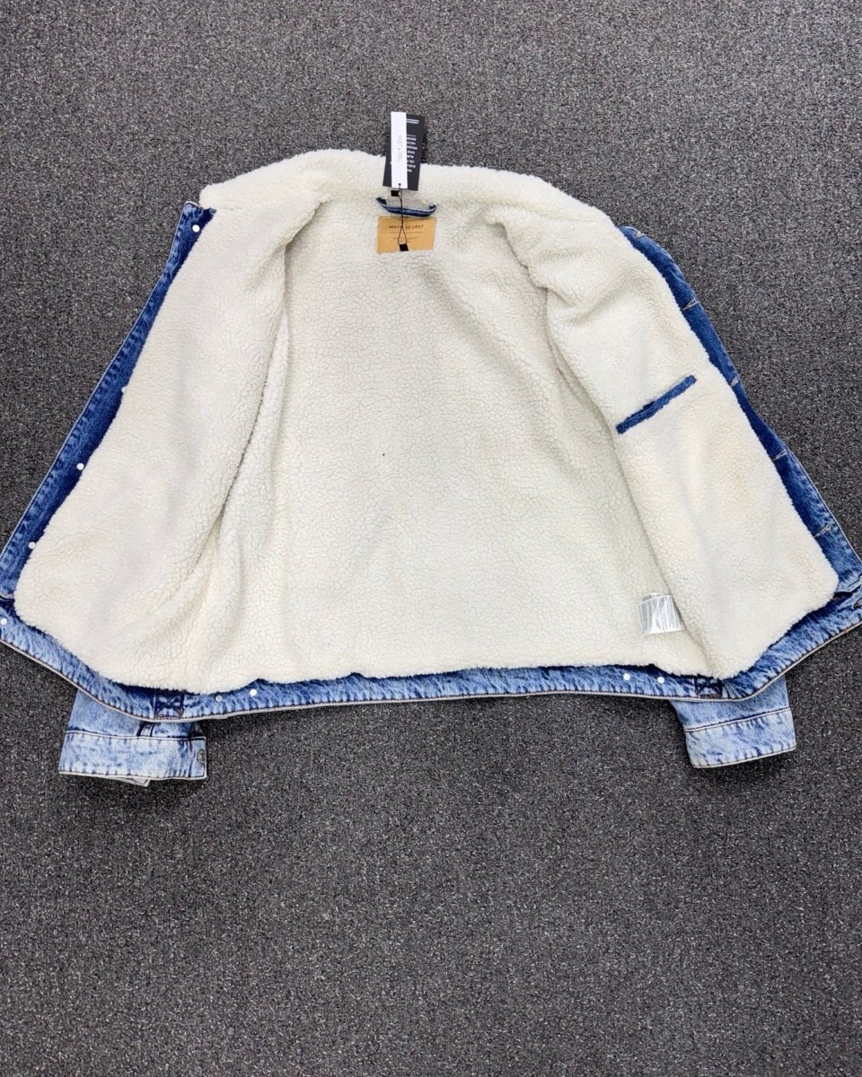 C&A XL