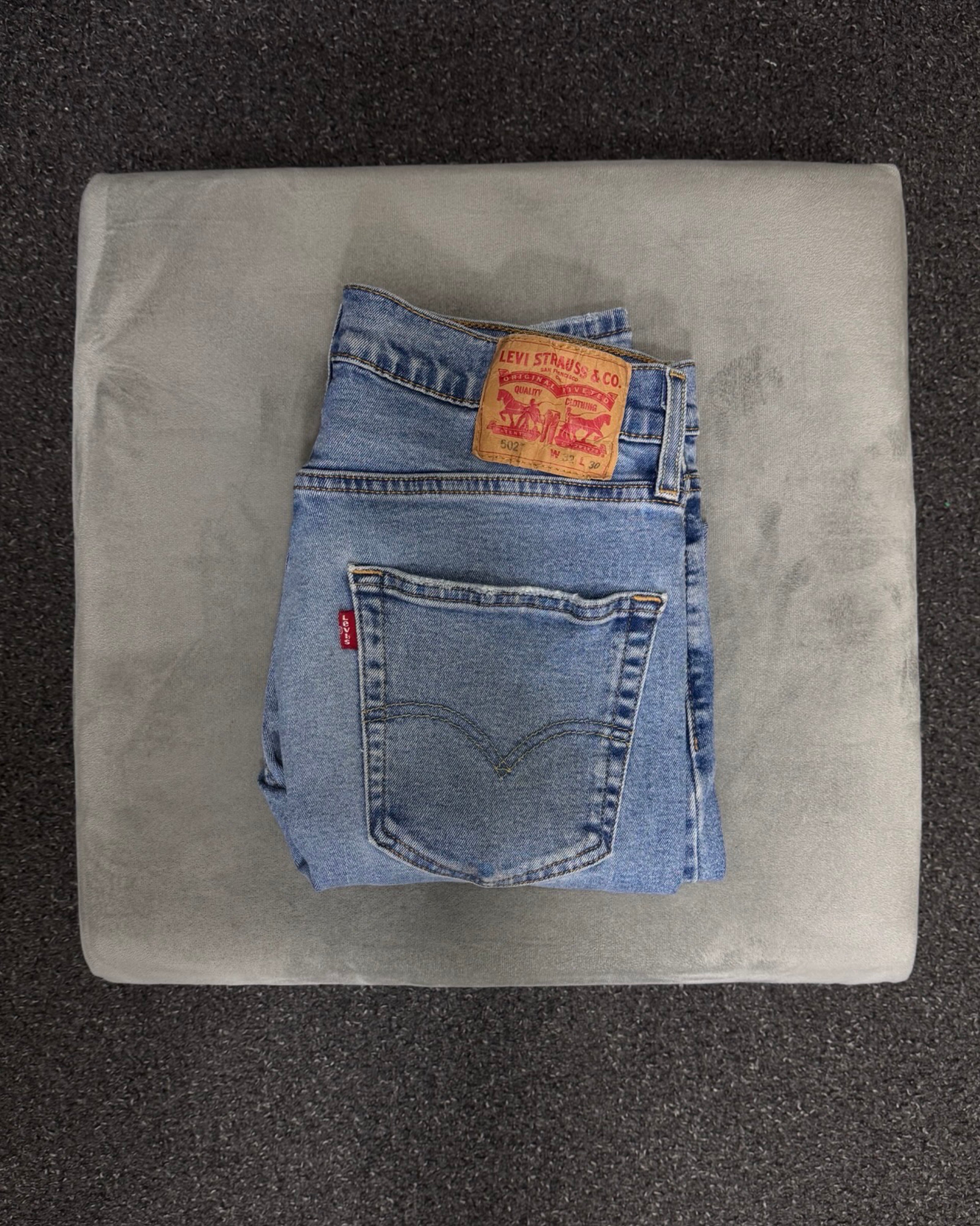 LEVI'S 502 slim w32l30